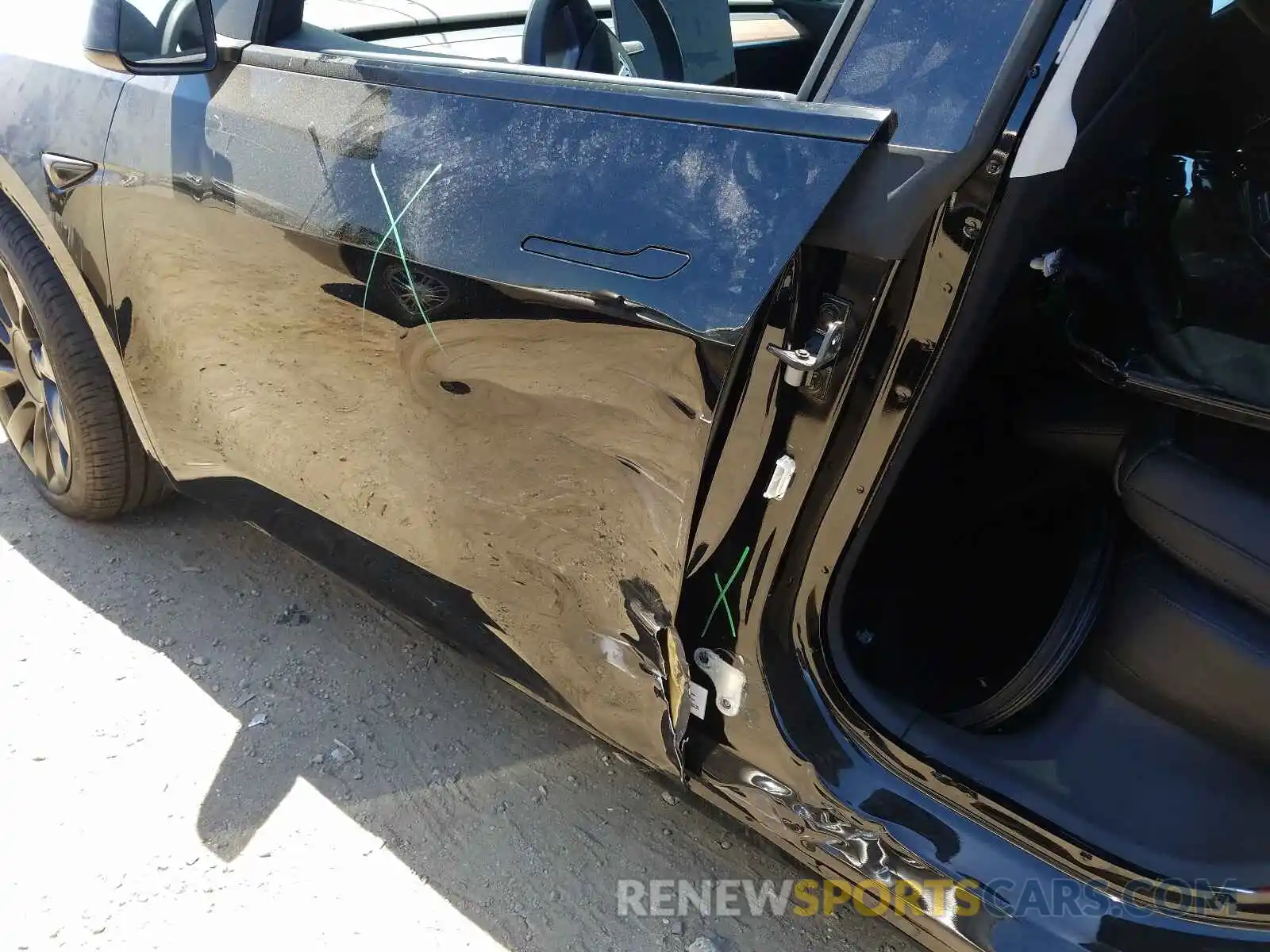 9 Photograph of a damaged car 5YJYGDEE9LF017461 TESLA MODEL Y 2020