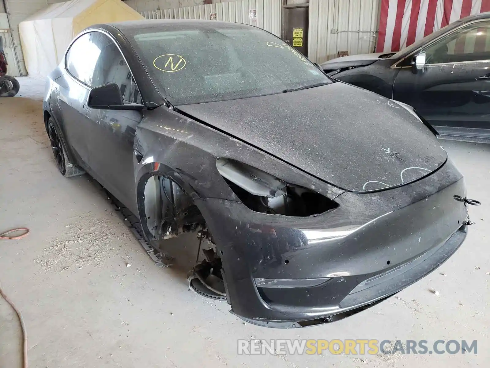 1 Photograph of a damaged car 5YJYGDEE9LF017685 TESLA MODEL Y 2020