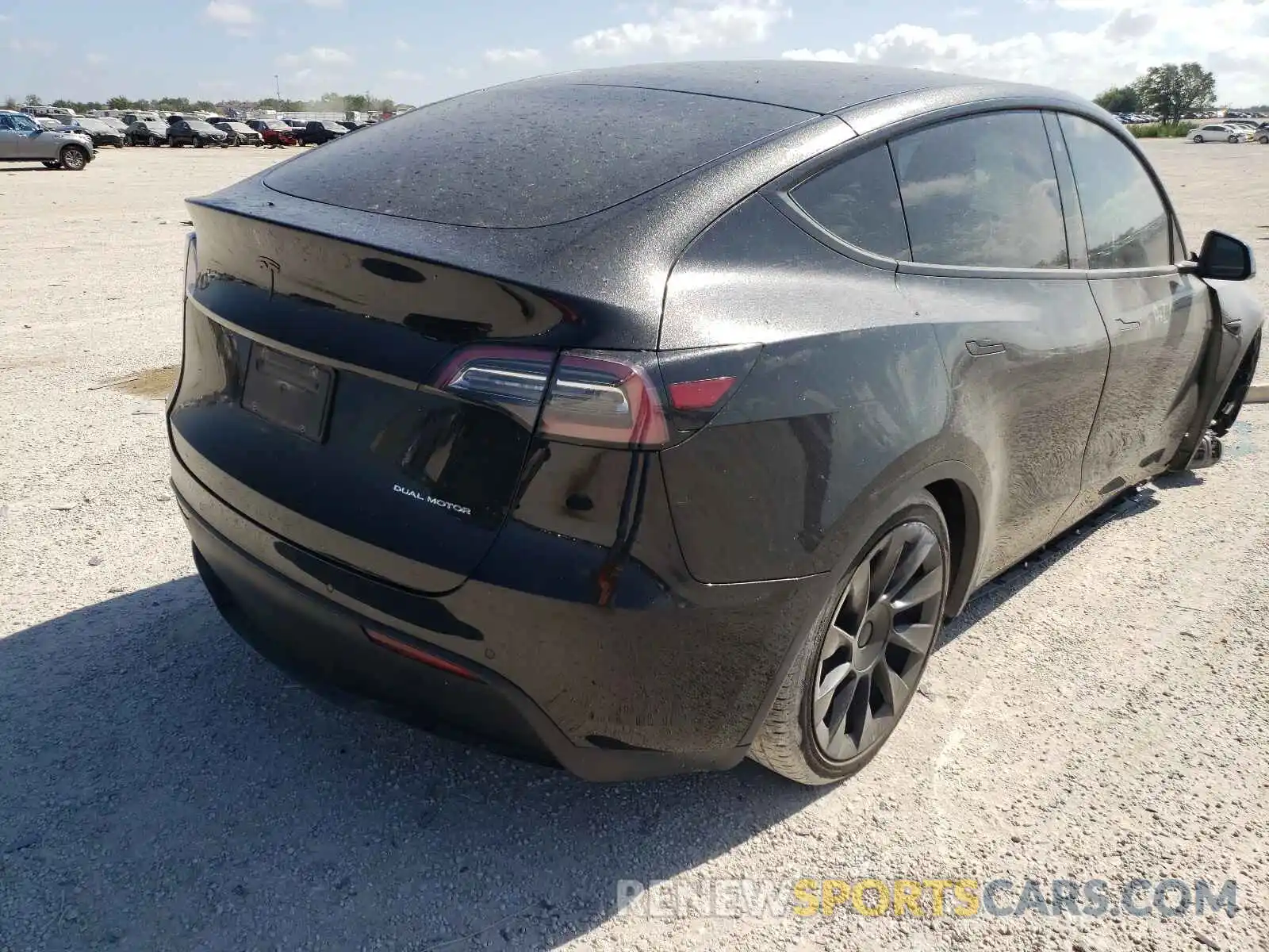 4 Photograph of a damaged car 5YJYGDEE9LF017685 TESLA MODEL Y 2020