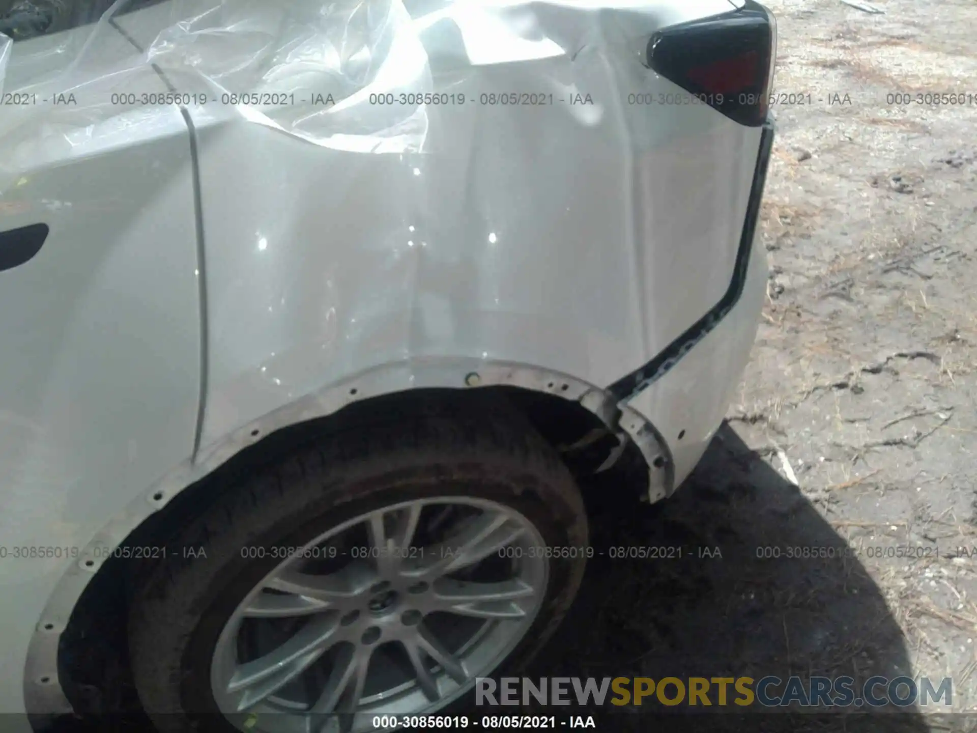 6 Photograph of a damaged car 5YJYGDEE9LF021056 TESLA MODEL Y 2020