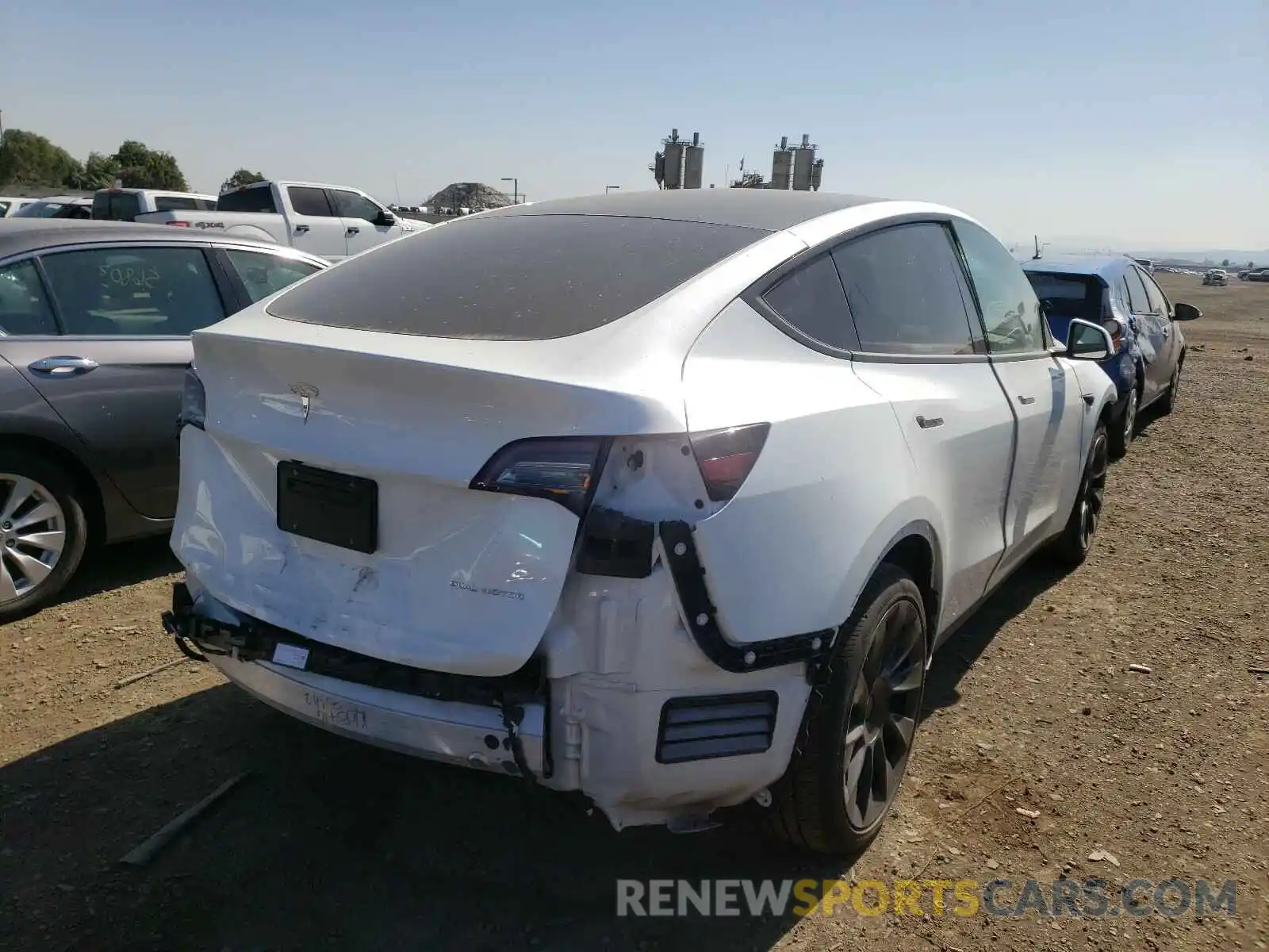 4 Photograph of a damaged car 5YJYGDEE9LF025575 TESLA MODEL Y 2020