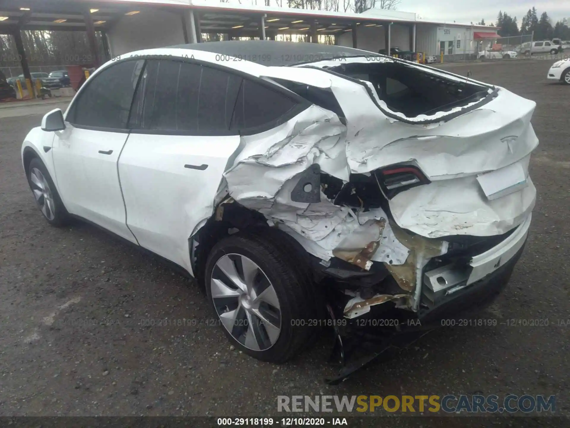 3 Photograph of a damaged car 5YJYGDEE9LF031943 TESLA MODEL Y 2020