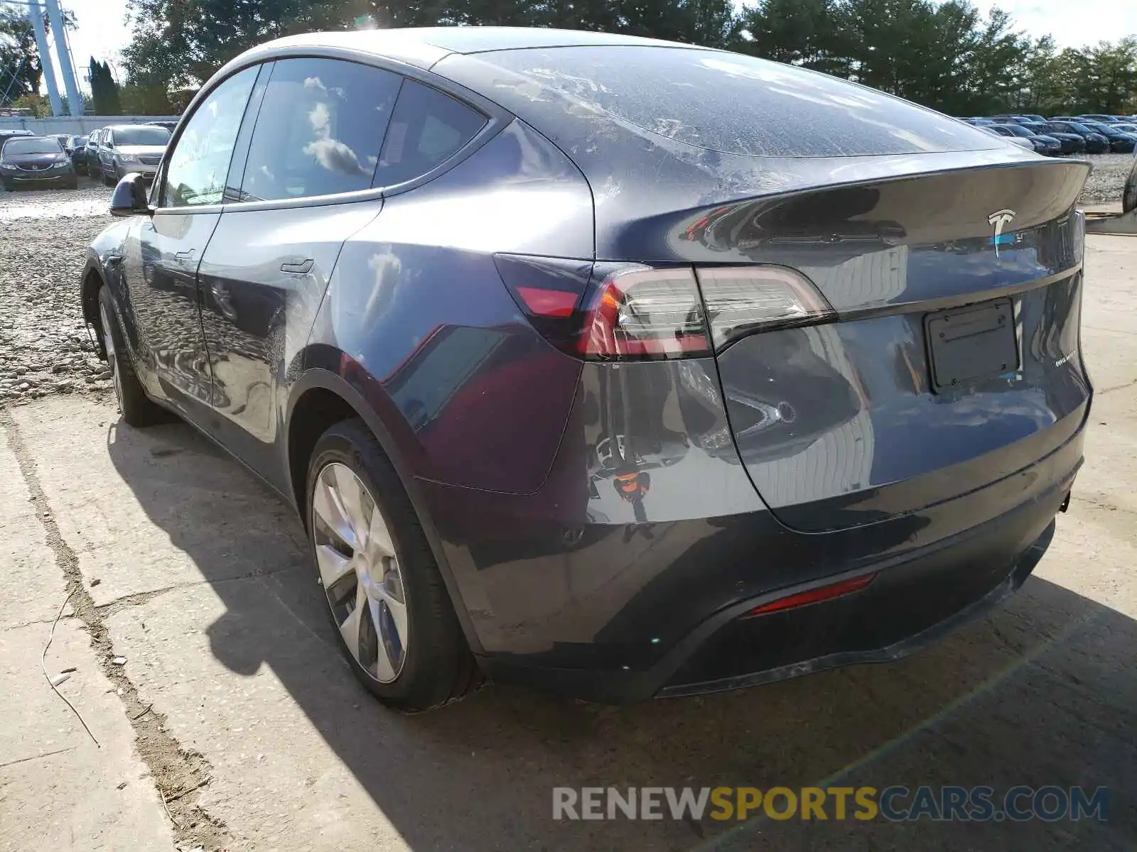 3 Photograph of a damaged car 5YJYGDEE9LF032896 TESLA MODEL Y 2020