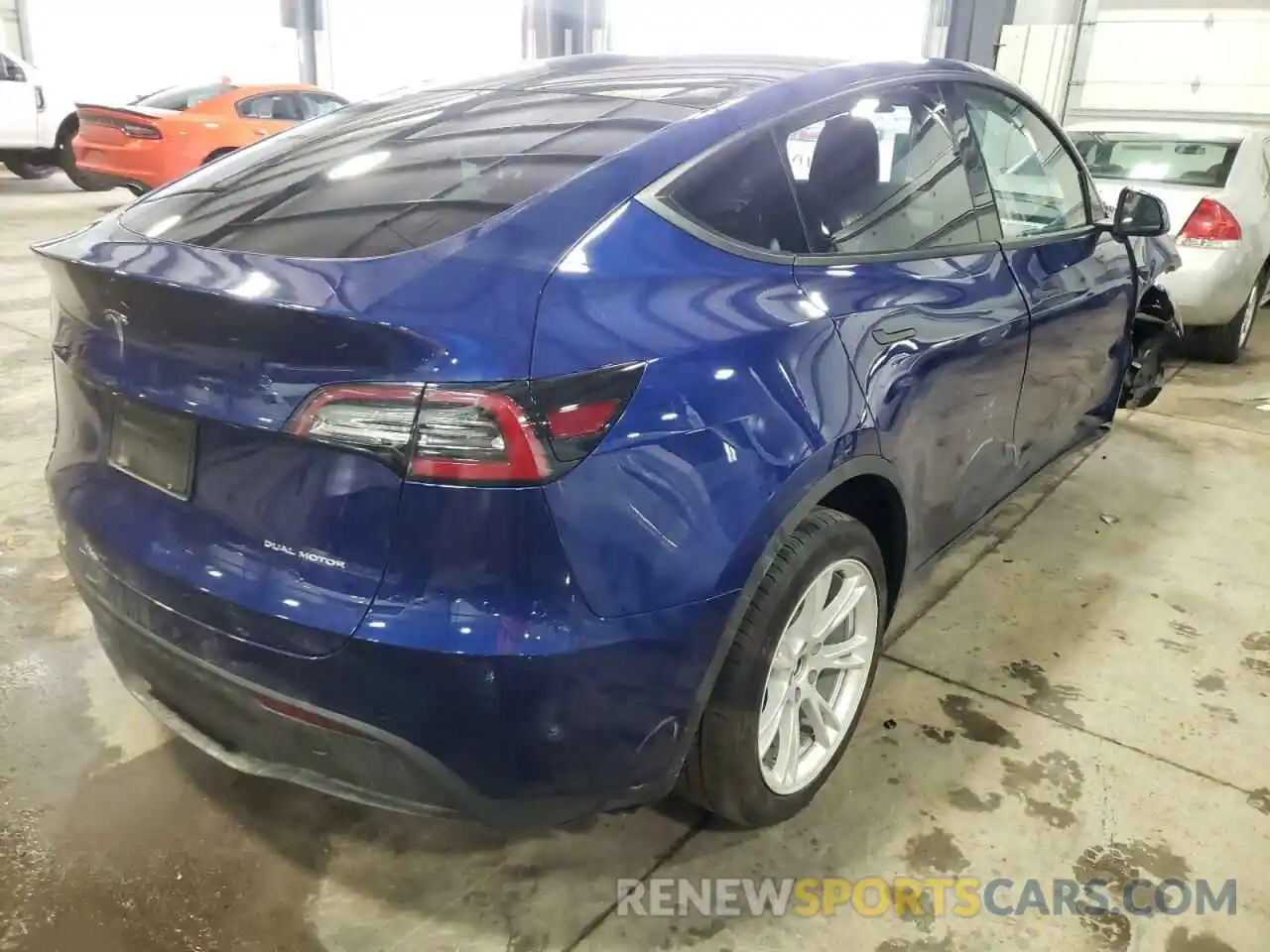 4 Фотография поврежденного автомобиля 5YJYGDEE9LF034955 TESLA MODEL Y 2020