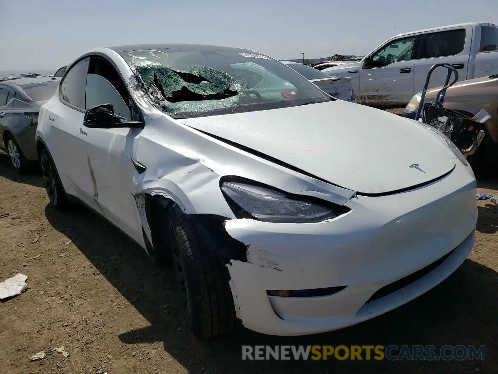 1 Photograph of a damaged car 5YJYGDEE9LF036902 TESLA MODEL Y 2020