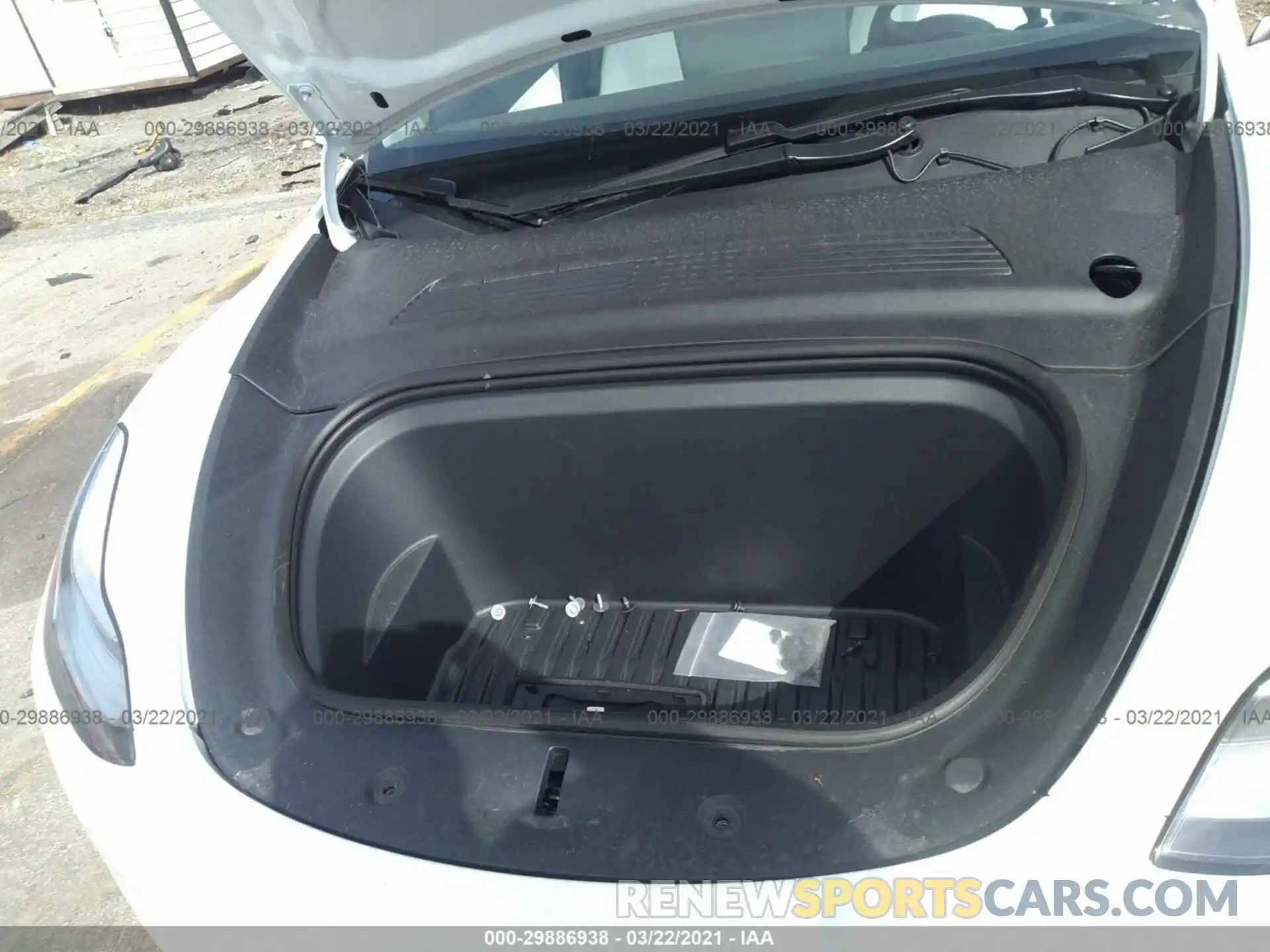 10 Photograph of a damaged car 5YJYGDEE9LF043011 TESLA MODEL Y 2020