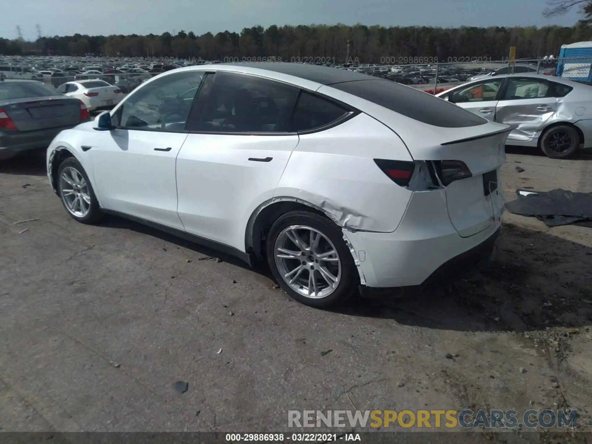 3 Photograph of a damaged car 5YJYGDEE9LF043011 TESLA MODEL Y 2020