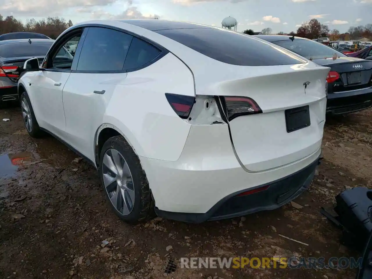 3 Фотография поврежденного автомобиля 5YJYGDEE9LF043820 TESLA MODEL Y 2020