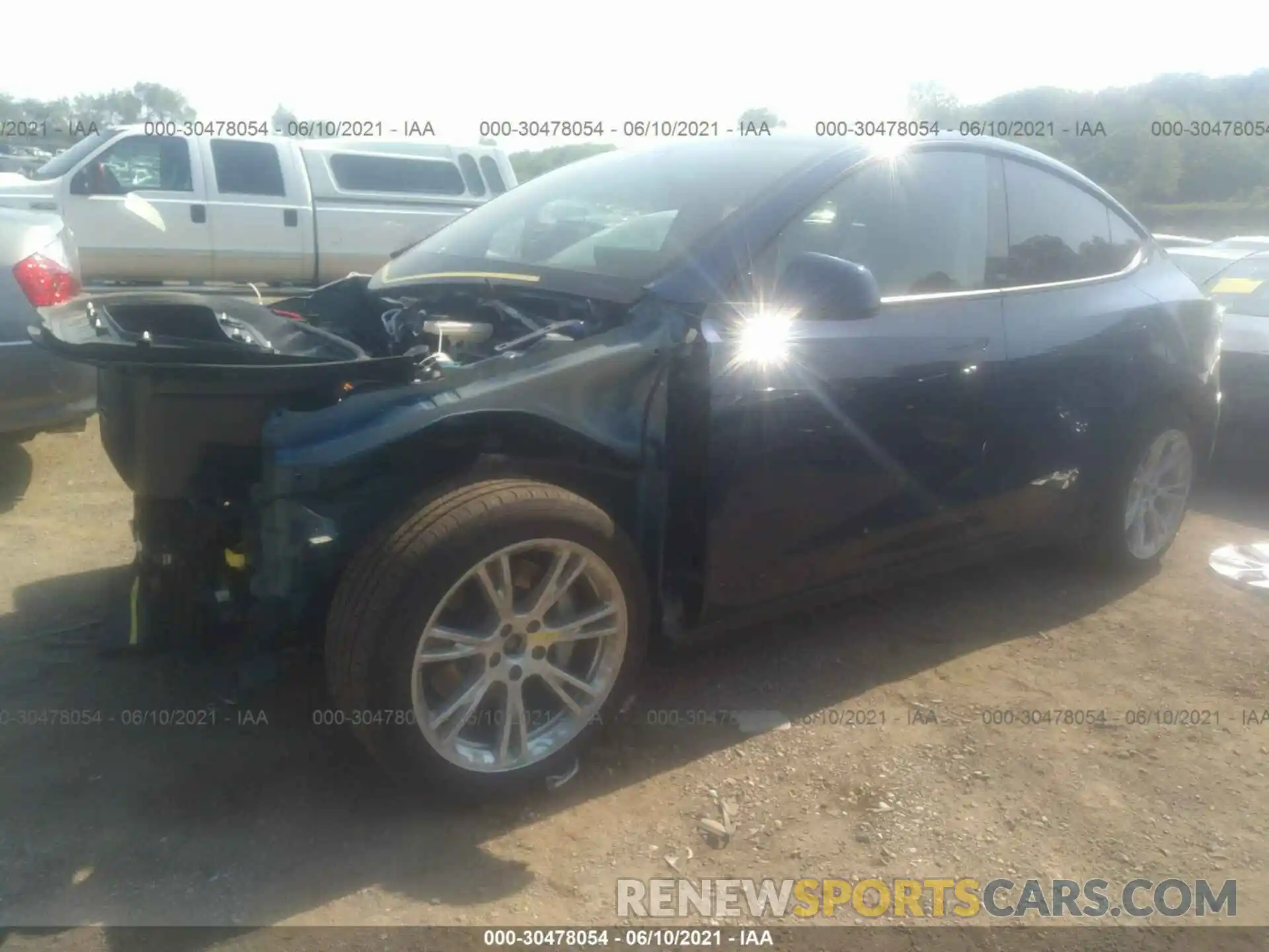 2 Photograph of a damaged car 5YJYGDEE9LF047611 TESLA MODEL Y 2020