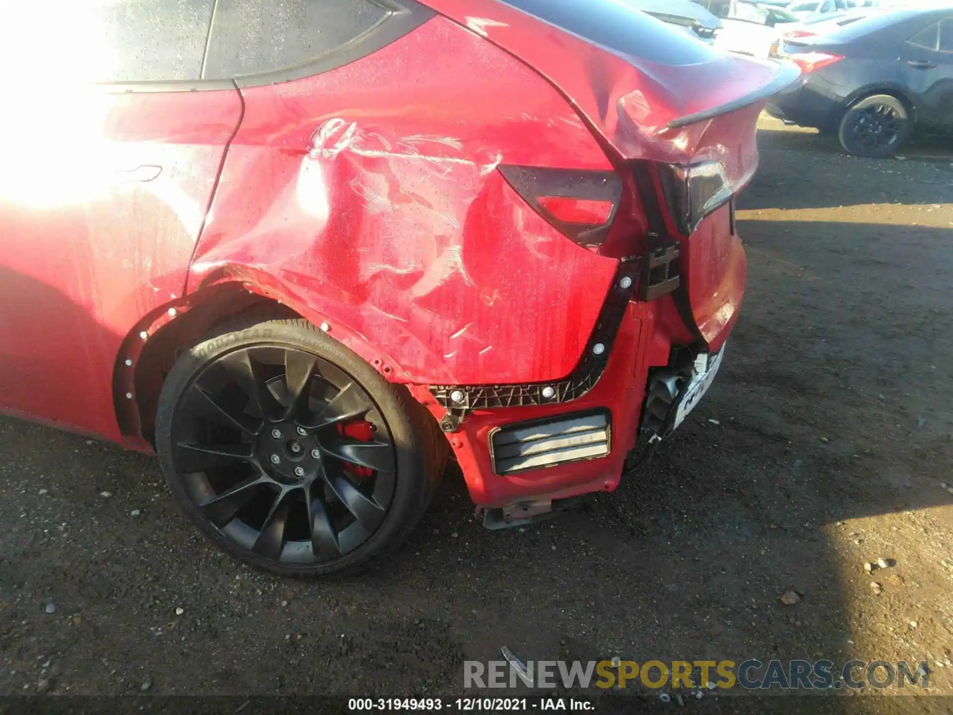 6 Photograph of a damaged car 5YJYGDEE9LF052128 TESLA MODEL Y 2020