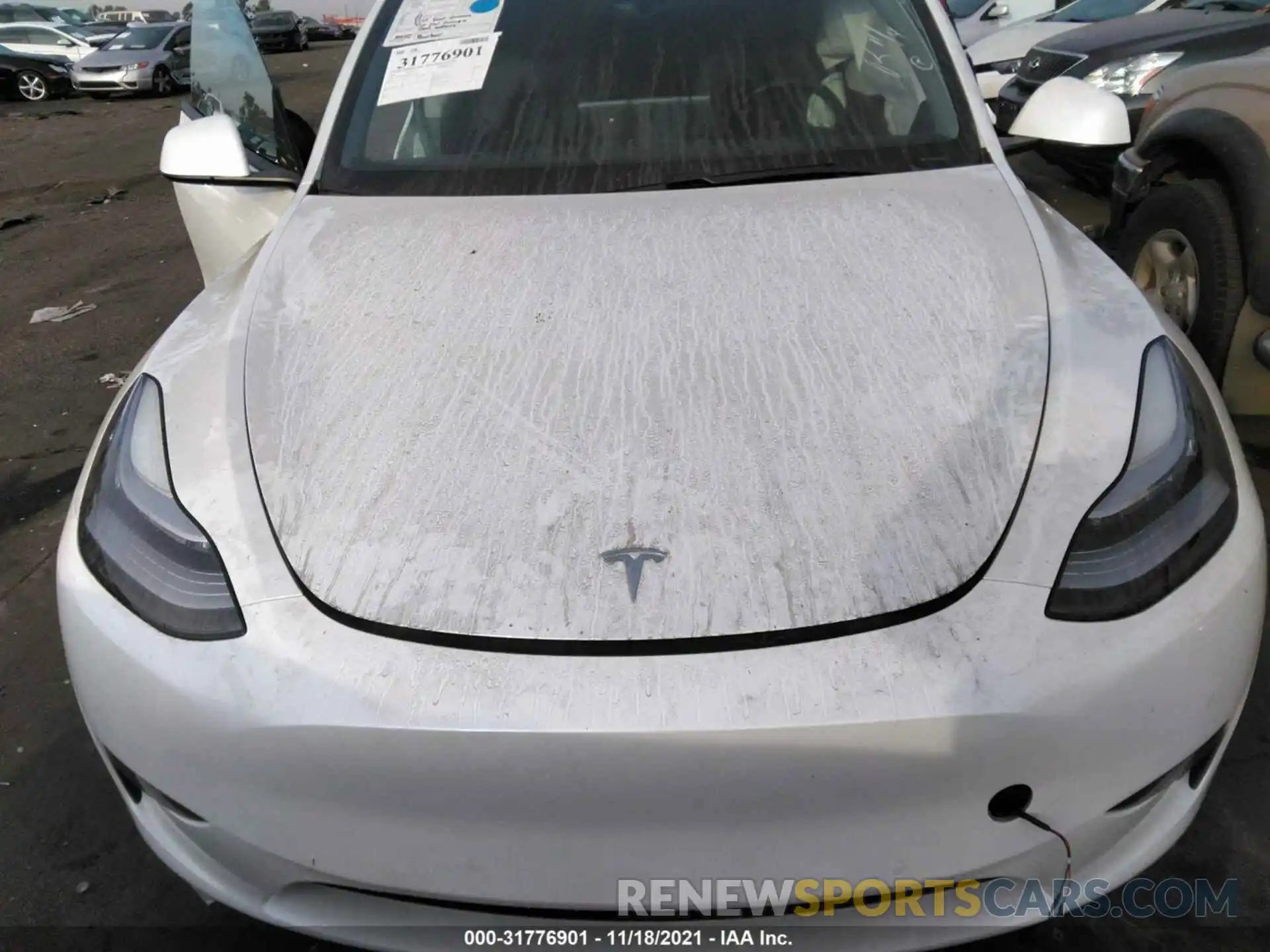 10 Photograph of a damaged car 5YJYGDEE9LF054719 TESLA MODEL Y 2020