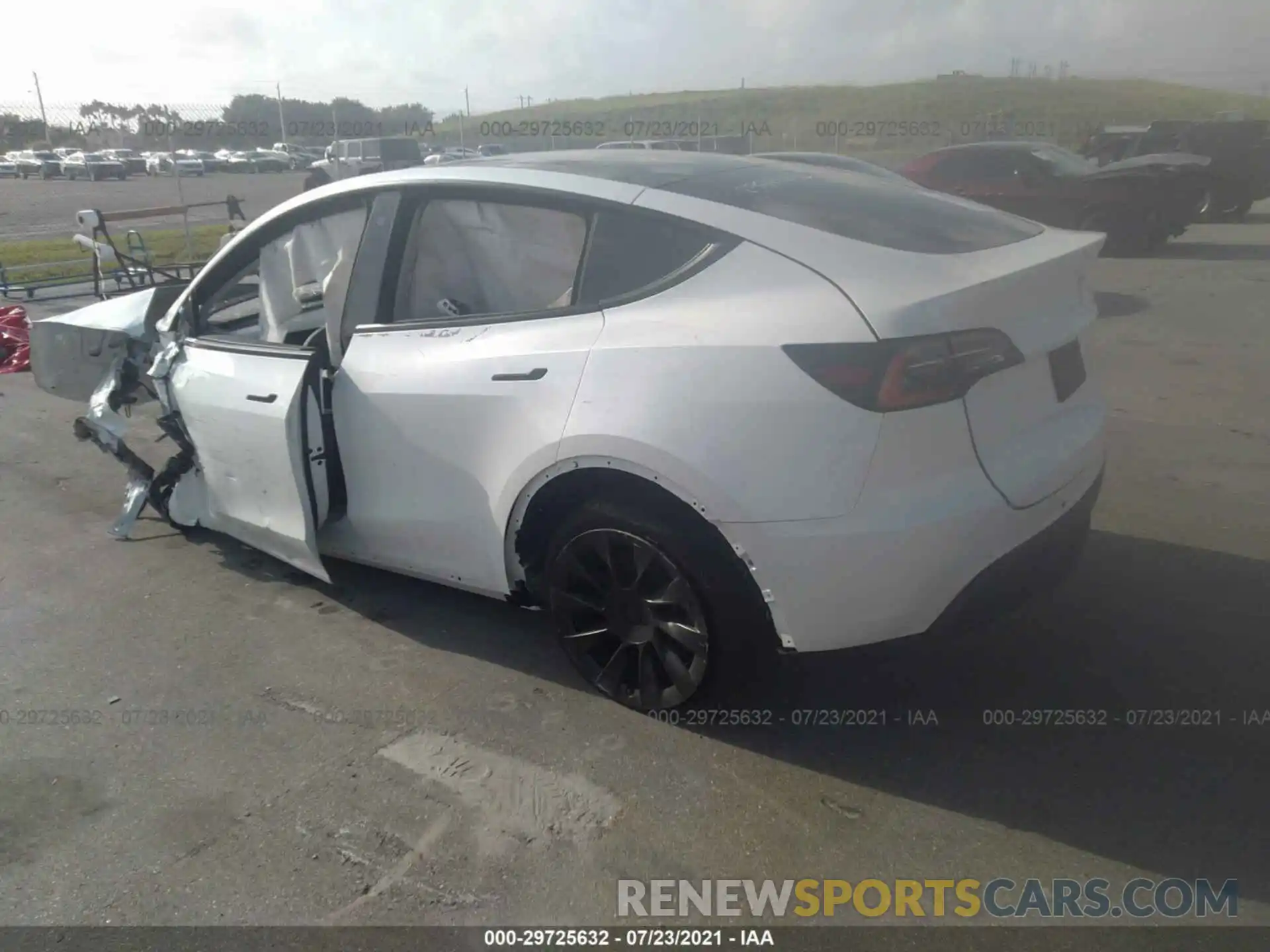 3 Photograph of a damaged car 5YJYGDEE9LF058544 TESLA MODEL Y 2020