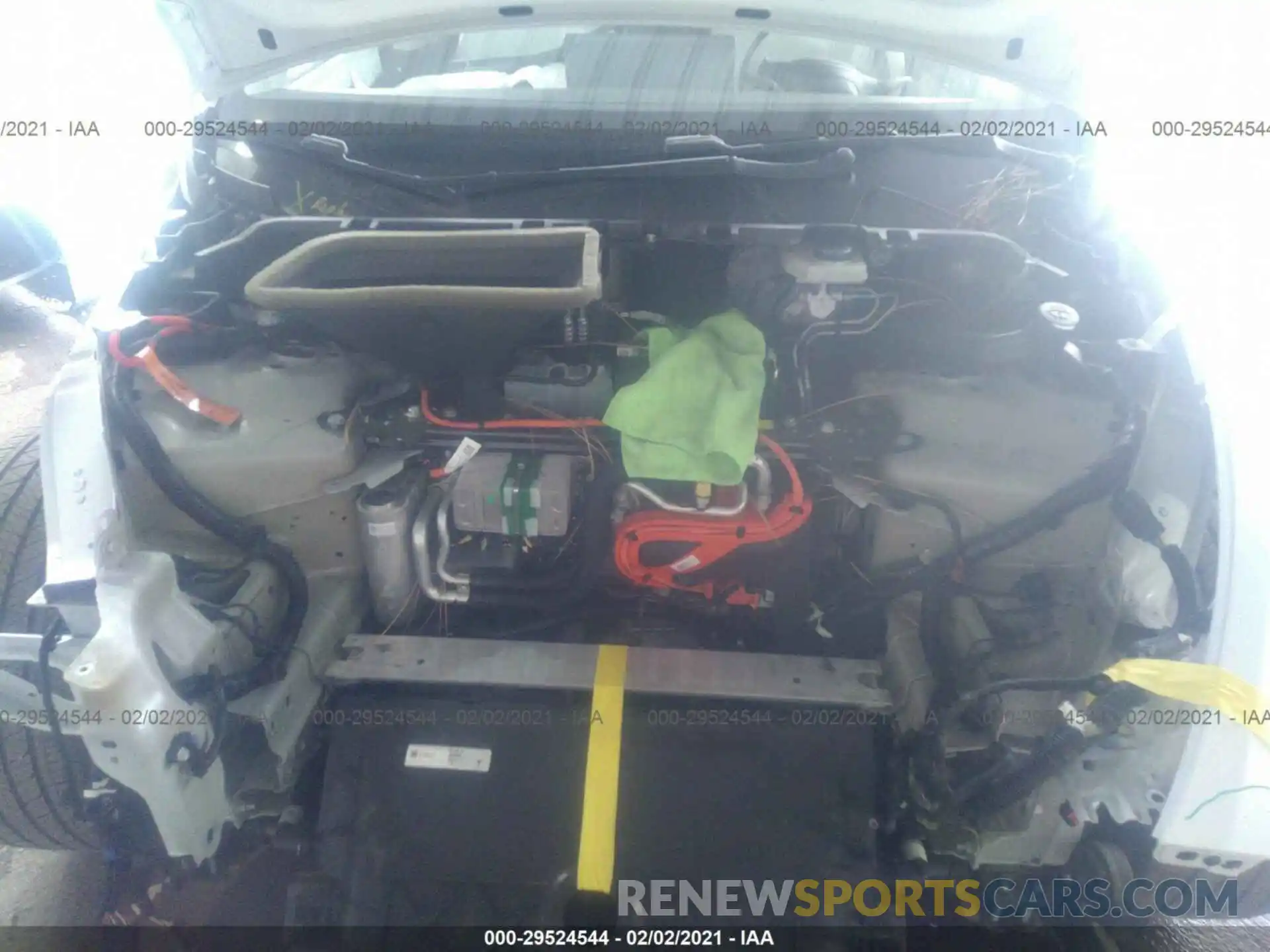 10 Photograph of a damaged car 5YJYGDEEHLF040472 TESLA MODEL Y 2020