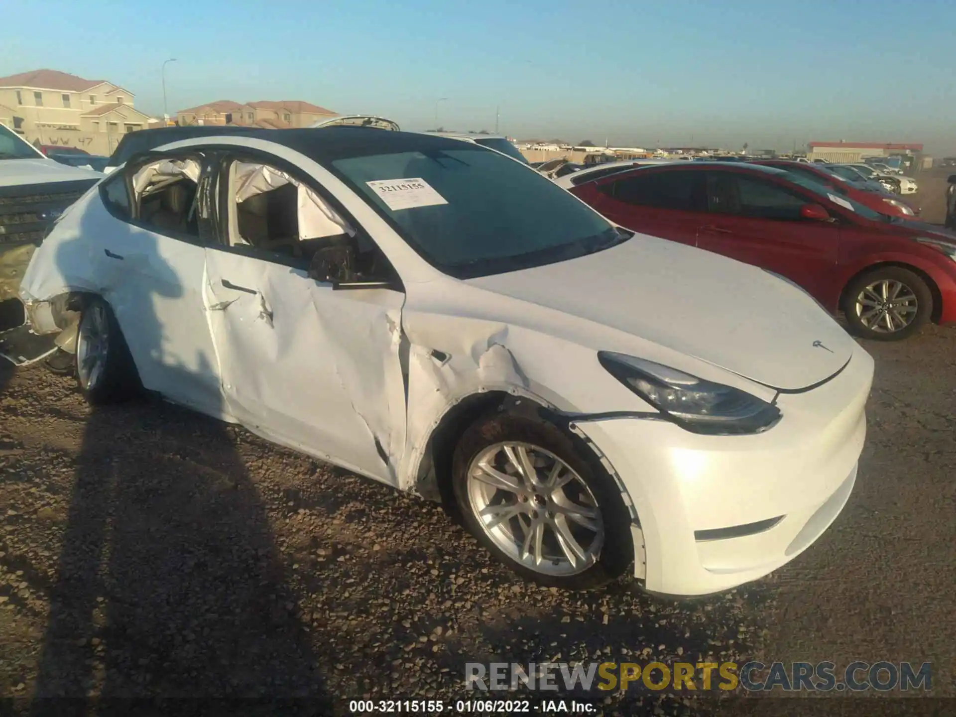 1 Photograph of a damaged car 5YJYGDEEXLF010020 TESLA MODEL Y 2020