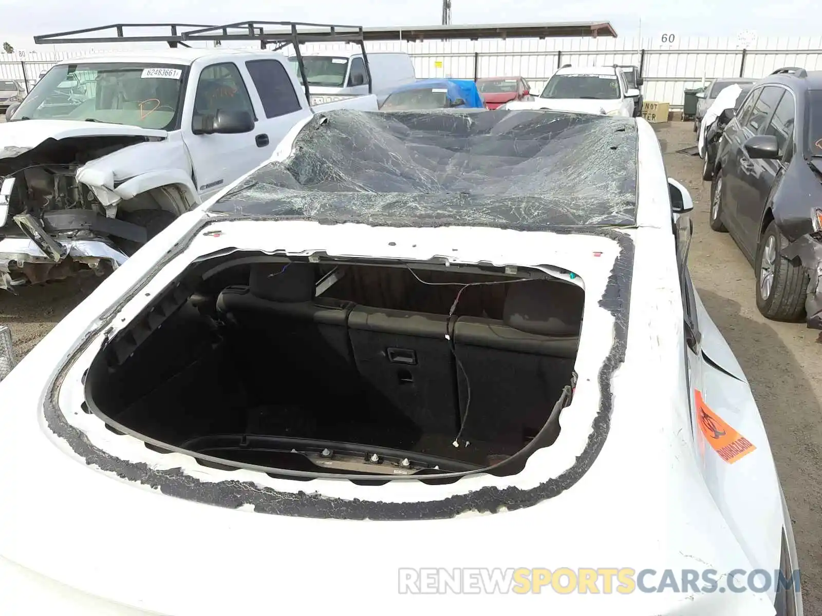 10 Photograph of a damaged car 5YJYGDEEXLF010910 TESLA MODEL Y 2020