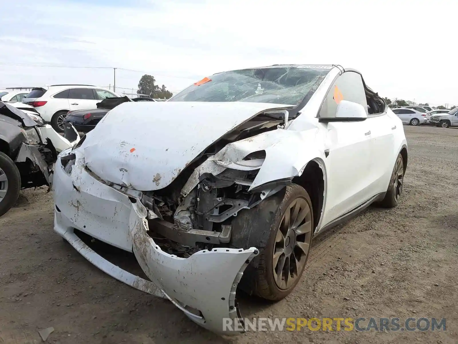 2 Photograph of a damaged car 5YJYGDEEXLF010910 TESLA MODEL Y 2020