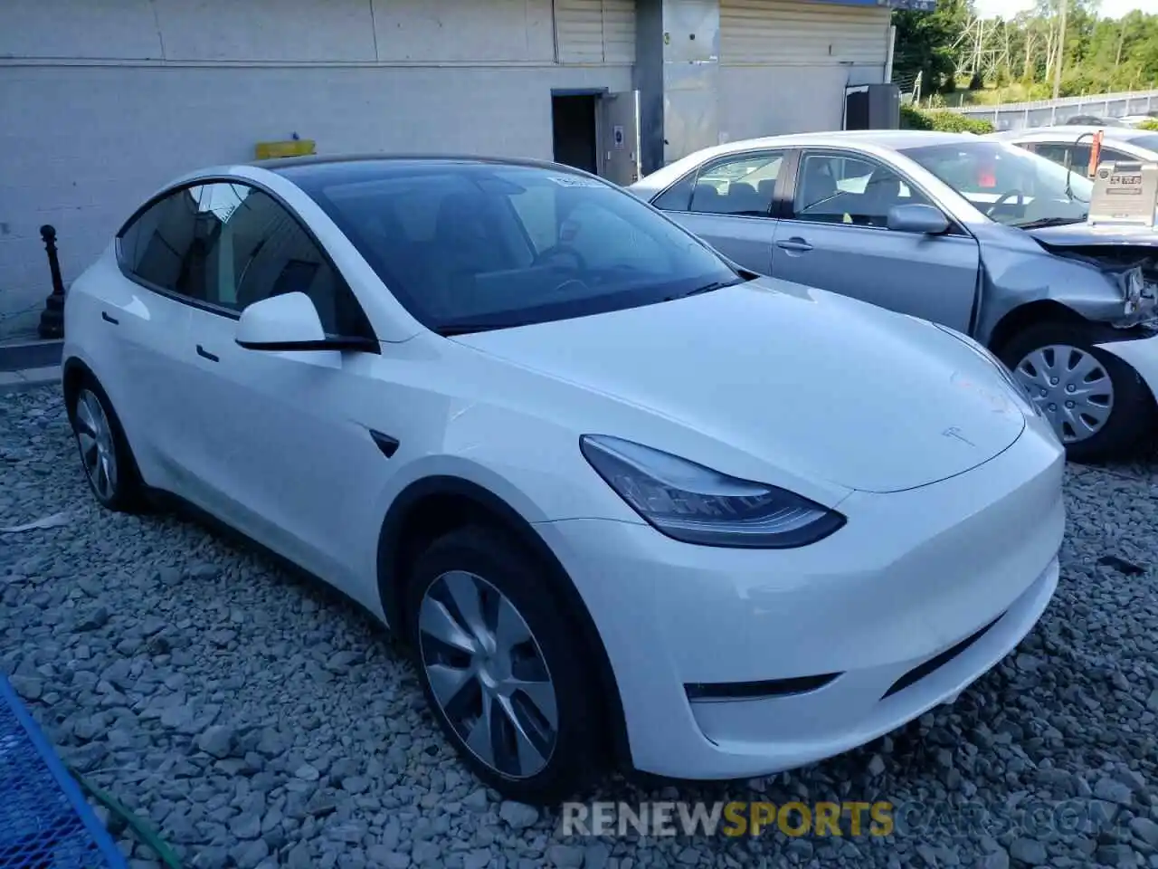 1 Photograph of a damaged car 5YJYGDEEXLF012334 TESLA MODEL Y 2020