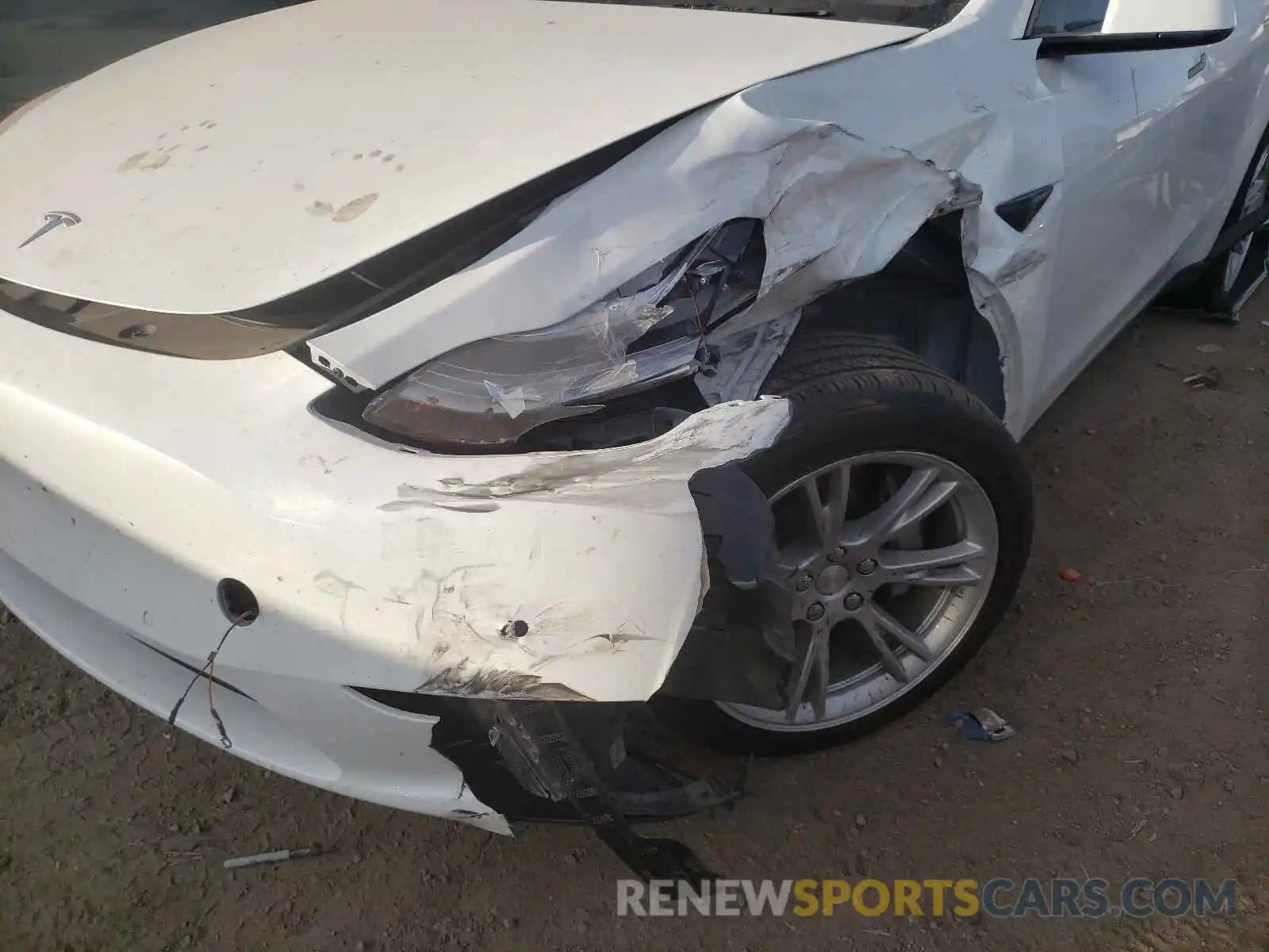 10 Photograph of a damaged car 5YJYGDEEXLF014794 TESLA MODEL Y 2020