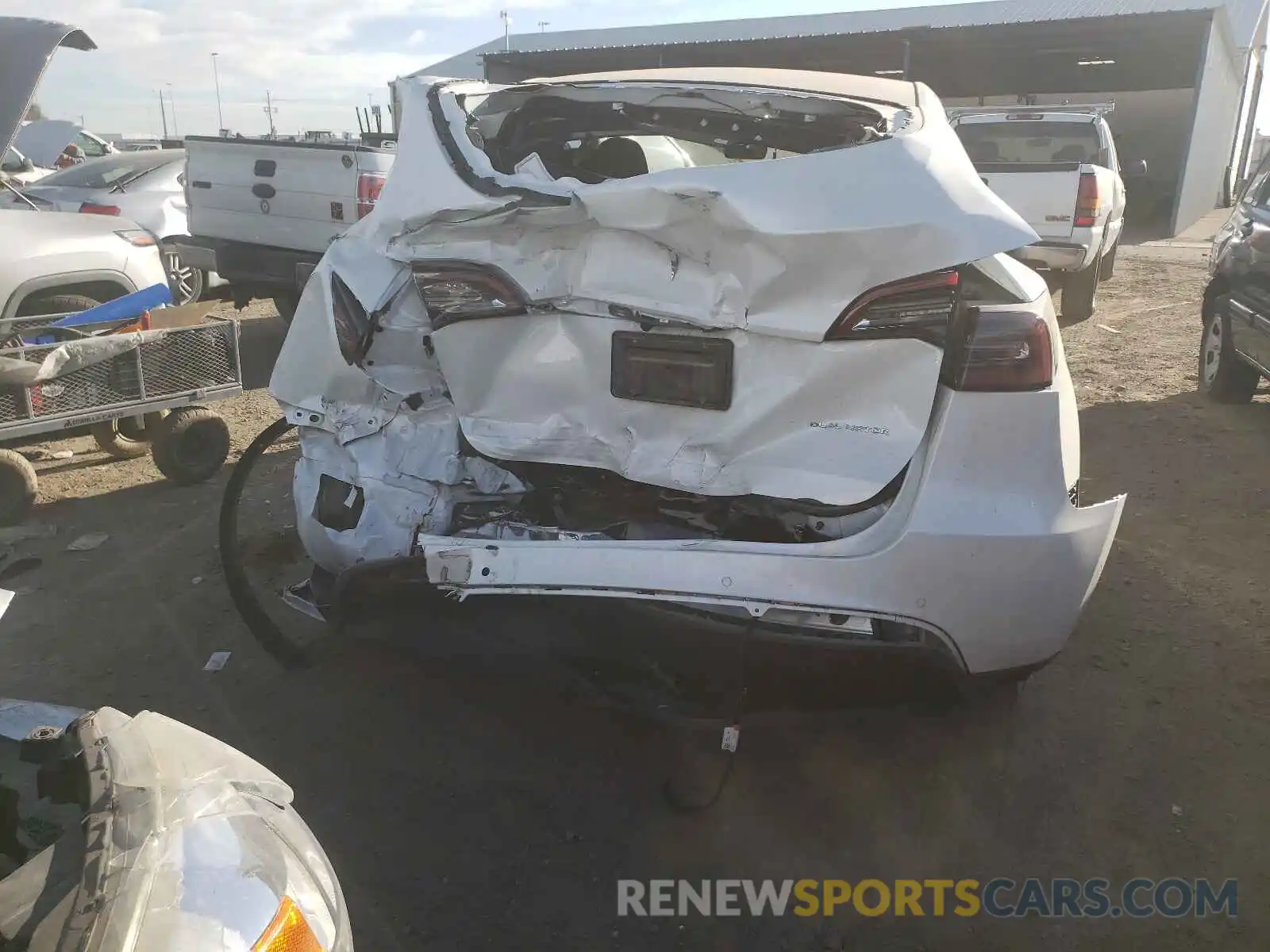 9 Photograph of a damaged car 5YJYGDEEXLF014794 TESLA MODEL Y 2020