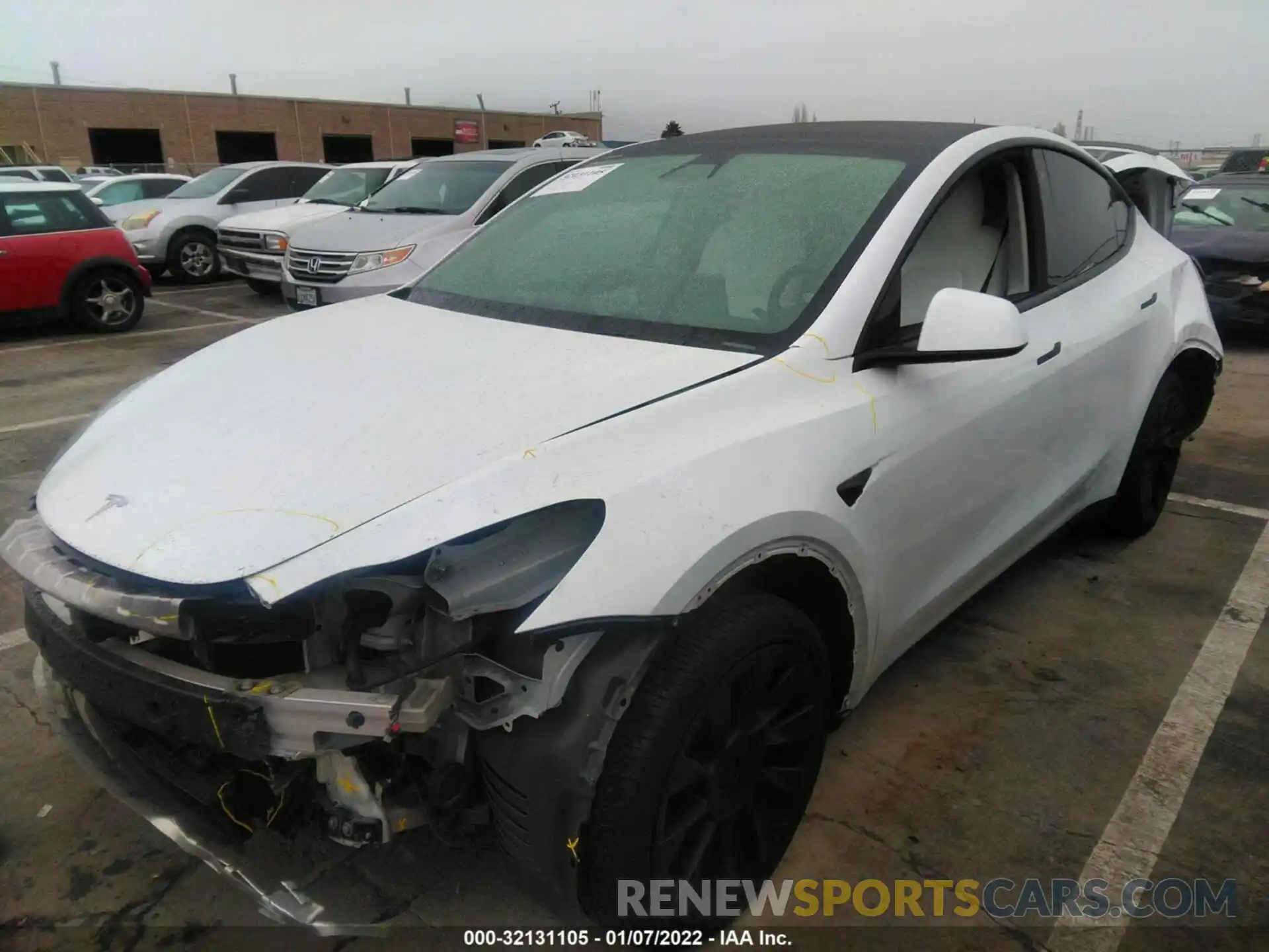 2 Фотография поврежденного автомобиля 5YJYGDEEXLF017405 TESLA MODEL Y 2020