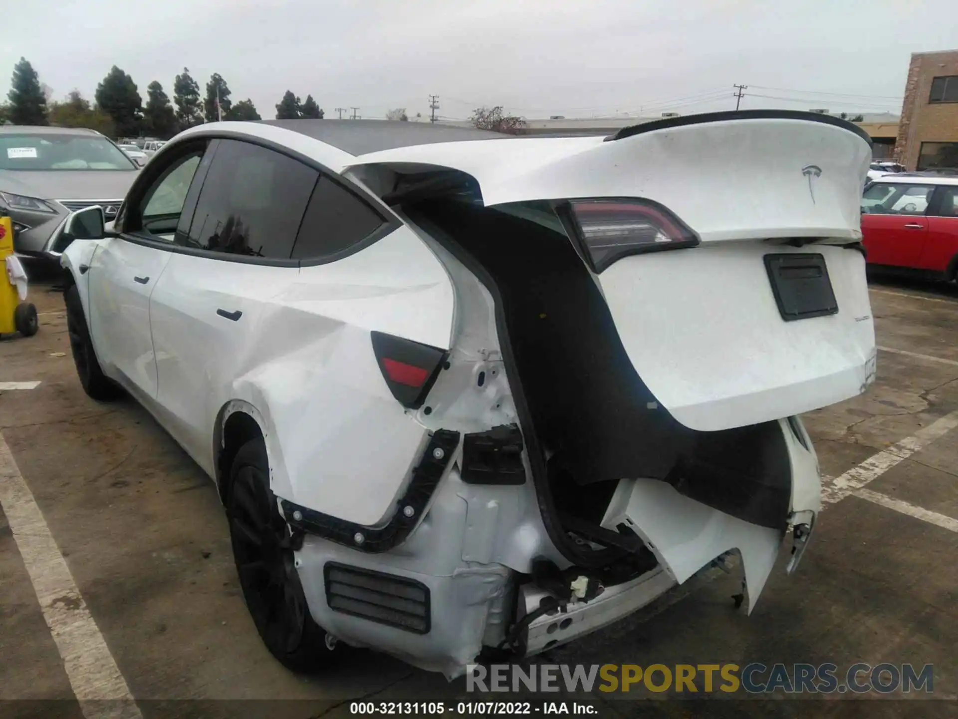 3 Photograph of a damaged car 5YJYGDEEXLF017405 TESLA MODEL Y 2020