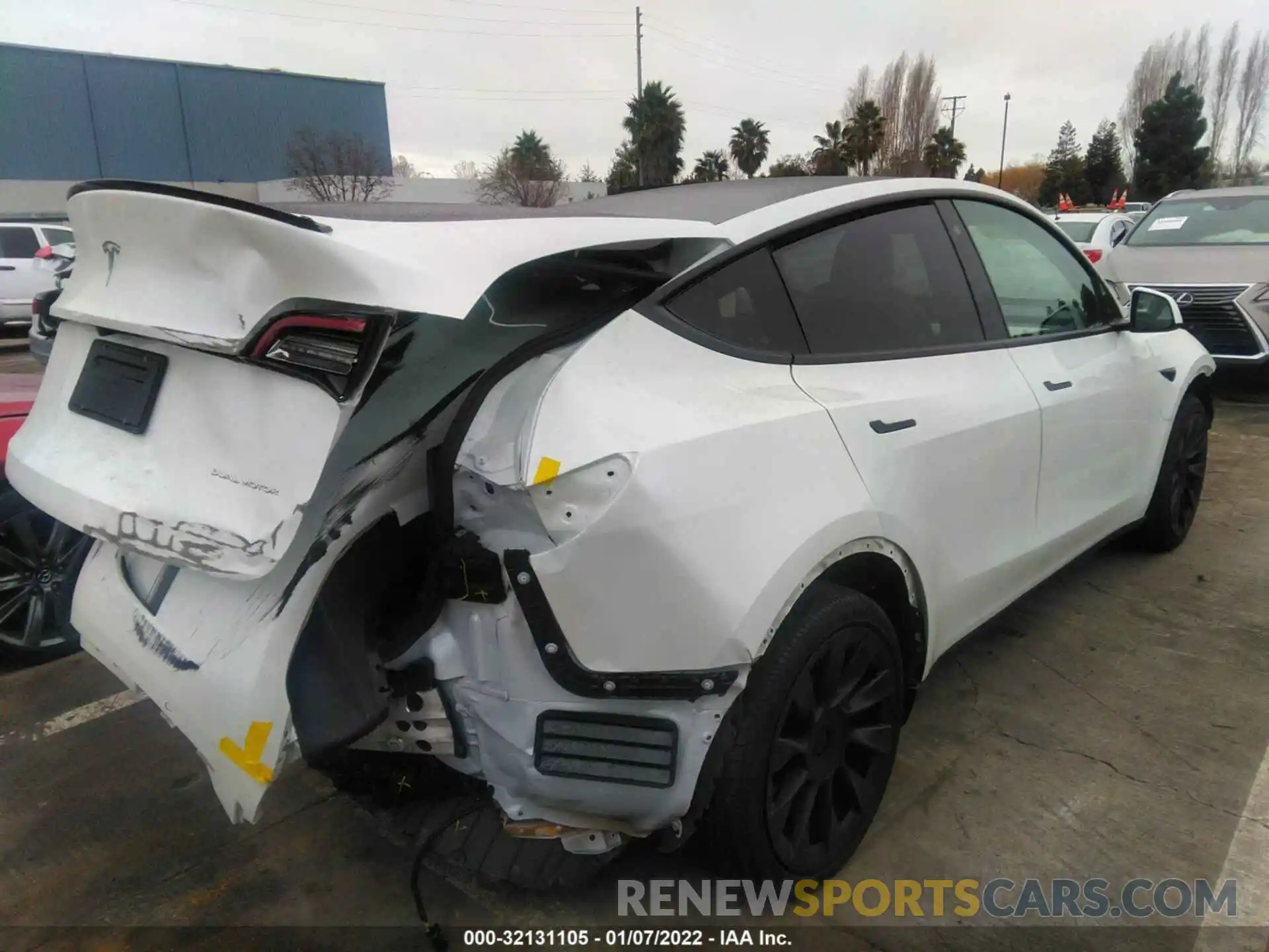 4 Photograph of a damaged car 5YJYGDEEXLF017405 TESLA MODEL Y 2020