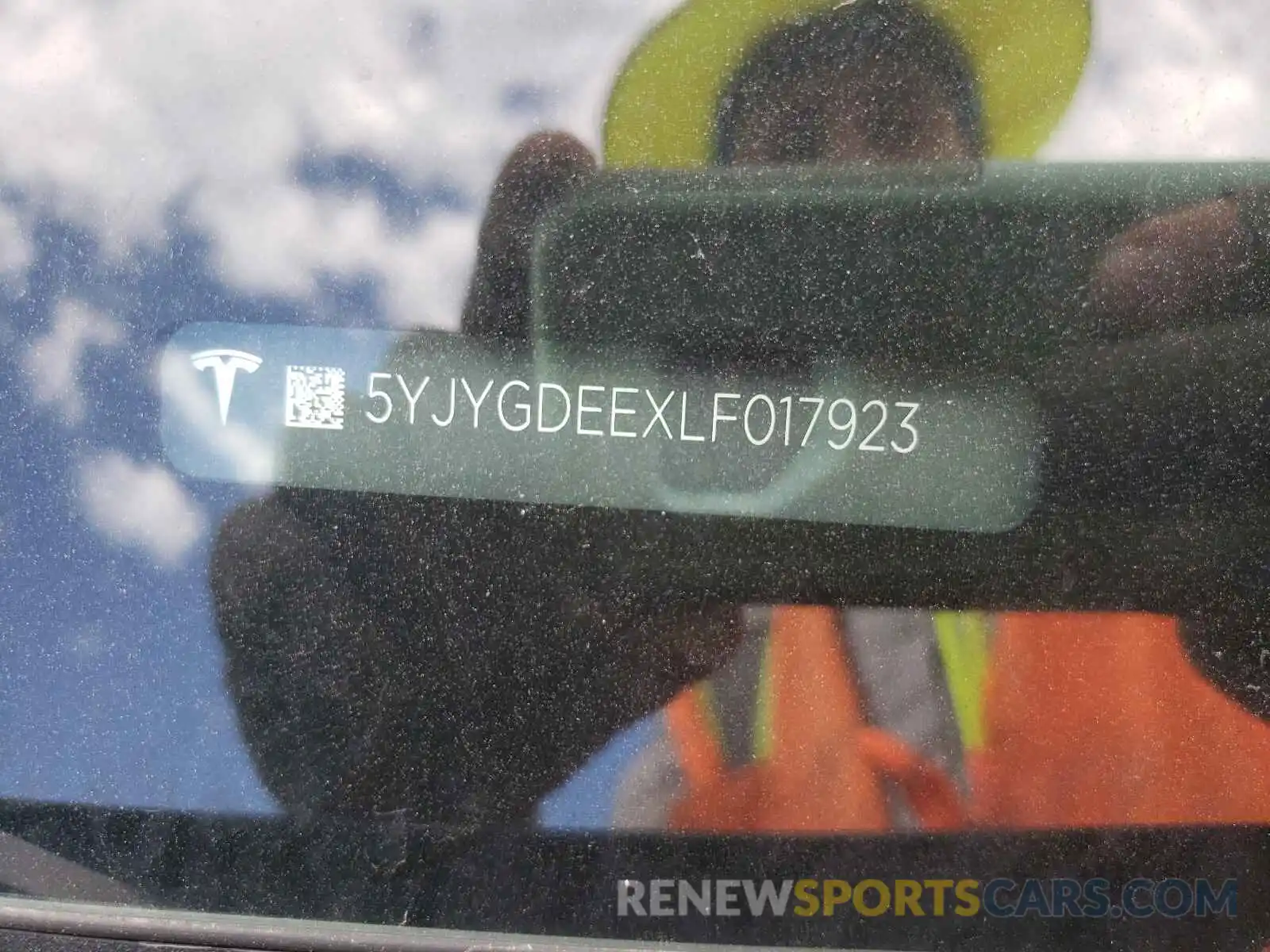 10 Photograph of a damaged car 5YJYGDEEXLF017923 TESLA MODEL Y 2020