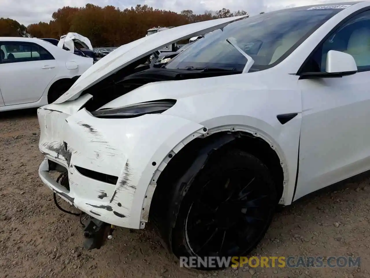 10 Photograph of a damaged car 5YJYGDEEXLF024371 TESLA MODEL Y 2020