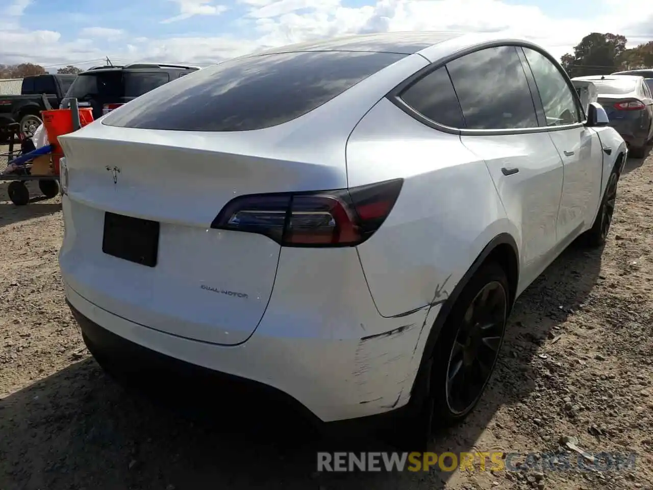 4 Photograph of a damaged car 5YJYGDEEXLF024371 TESLA MODEL Y 2020