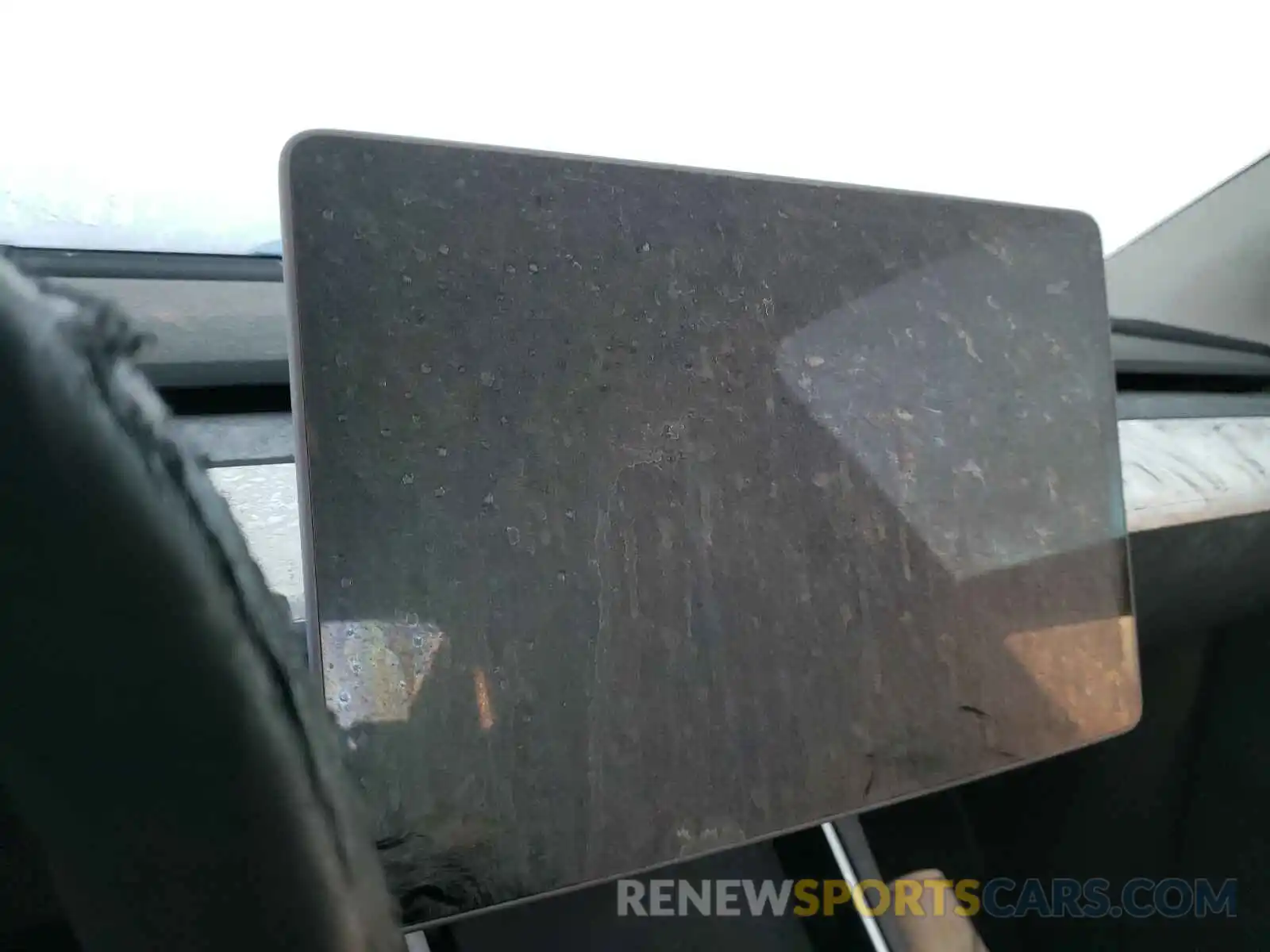 8 Photograph of a damaged car 5YJYGDEEXLF027612 TESLA MODEL Y 2020