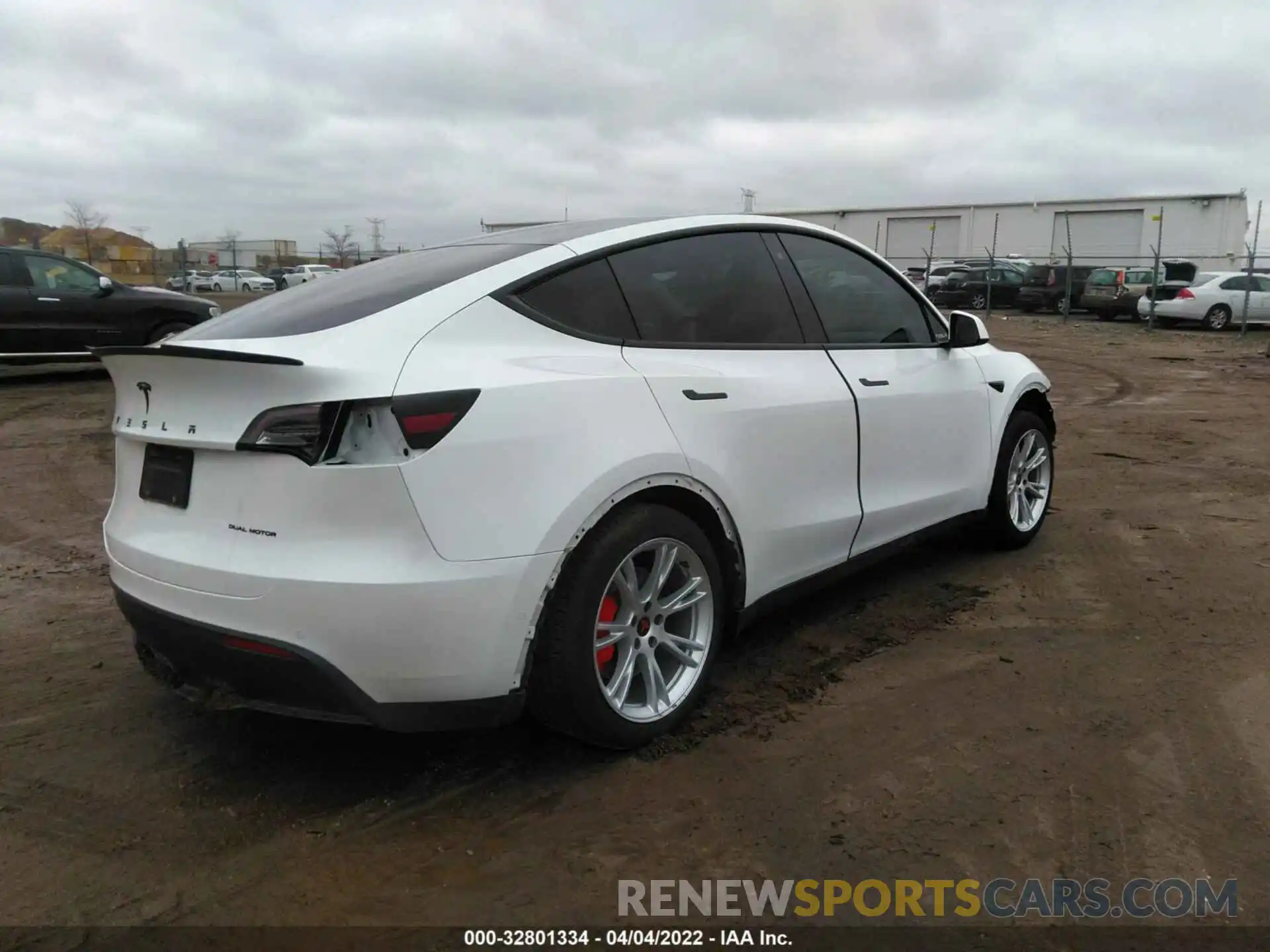 4 Photograph of a damaged car 5YJYGDEEXLF028419 TESLA MODEL Y 2020