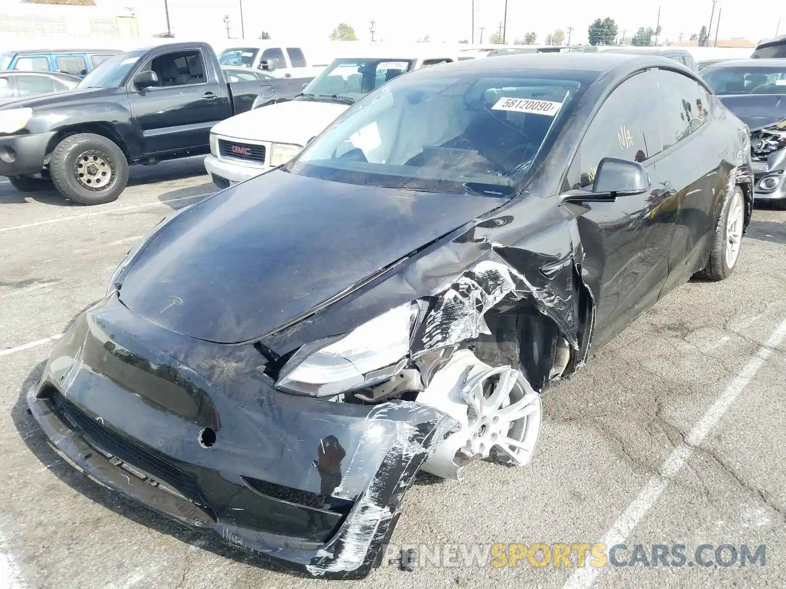 2 Photograph of a damaged car 5YJYGDEEXLF029957 TESLA MODEL Y 2020