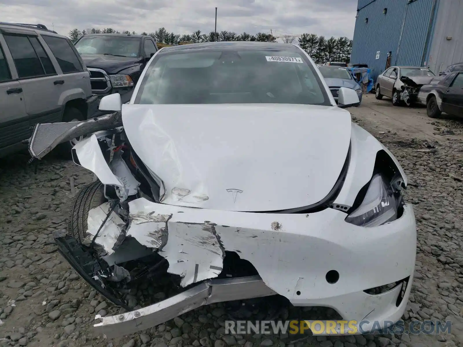 7 Photograph of a damaged car 5YJYGDEEXLF032082 TESLA MODEL Y 2020