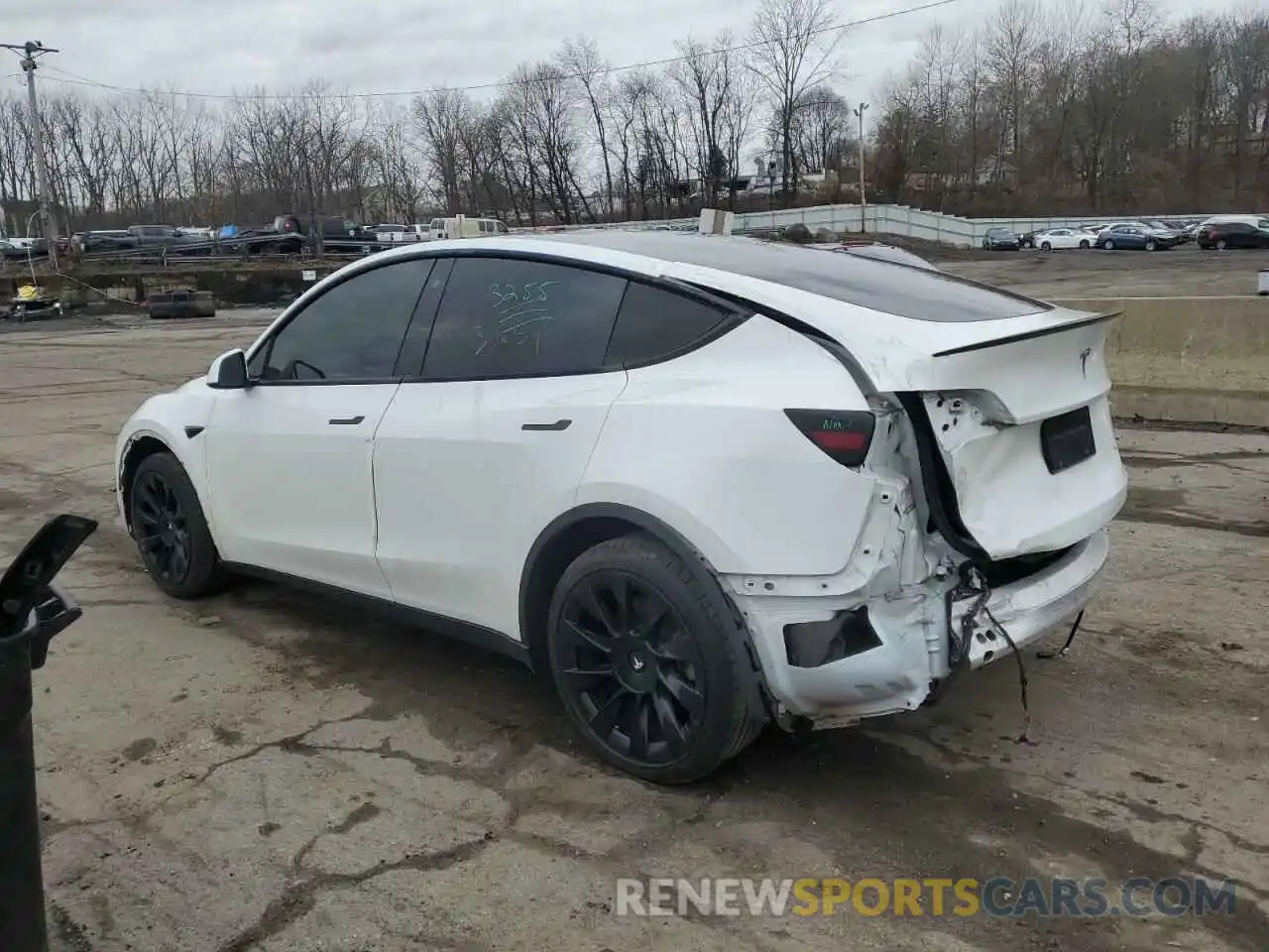 2 Photograph of a damaged car 5YJYGDEEXLF032843 TESLA MODEL Y 2020