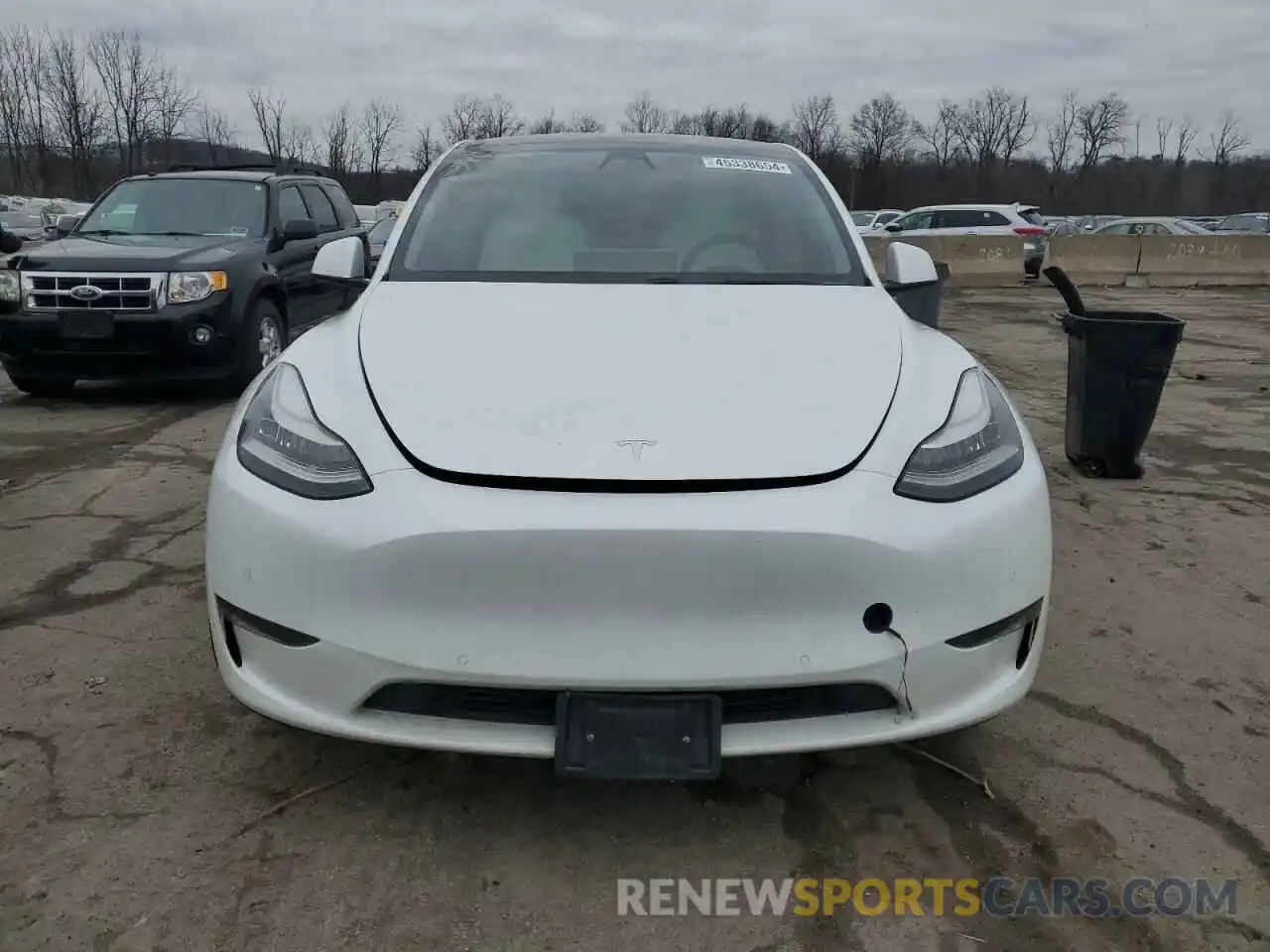 5 Photograph of a damaged car 5YJYGDEEXLF032843 TESLA MODEL Y 2020