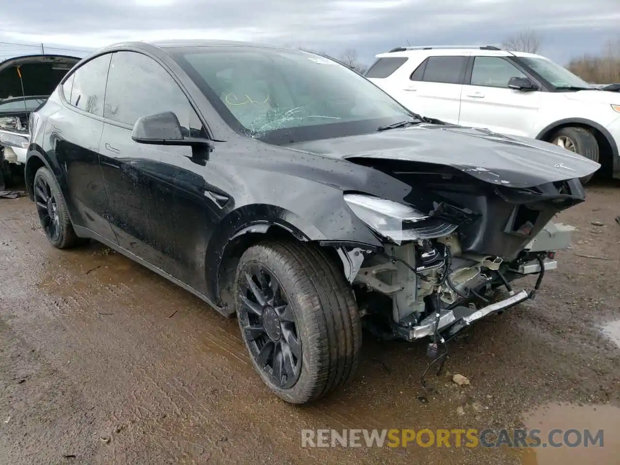 1 Photograph of a damaged car 5YJYGDEEXLF034897 TESLA MODEL Y 2020