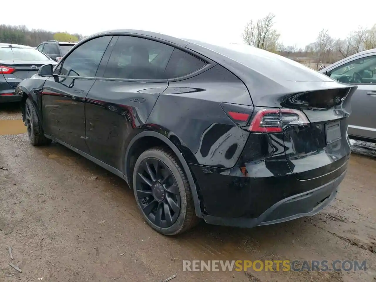 3 Photograph of a damaged car 5YJYGDEEXLF034897 TESLA MODEL Y 2020