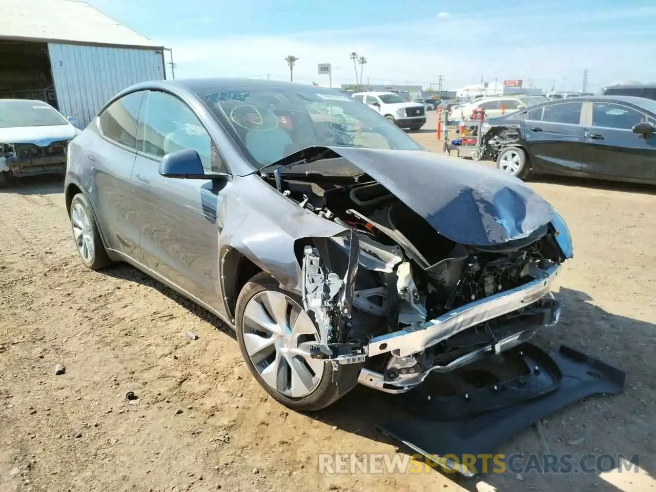 1 Photograph of a damaged car 5YJYGDEEXLF036701 TESLA MODEL Y 2020