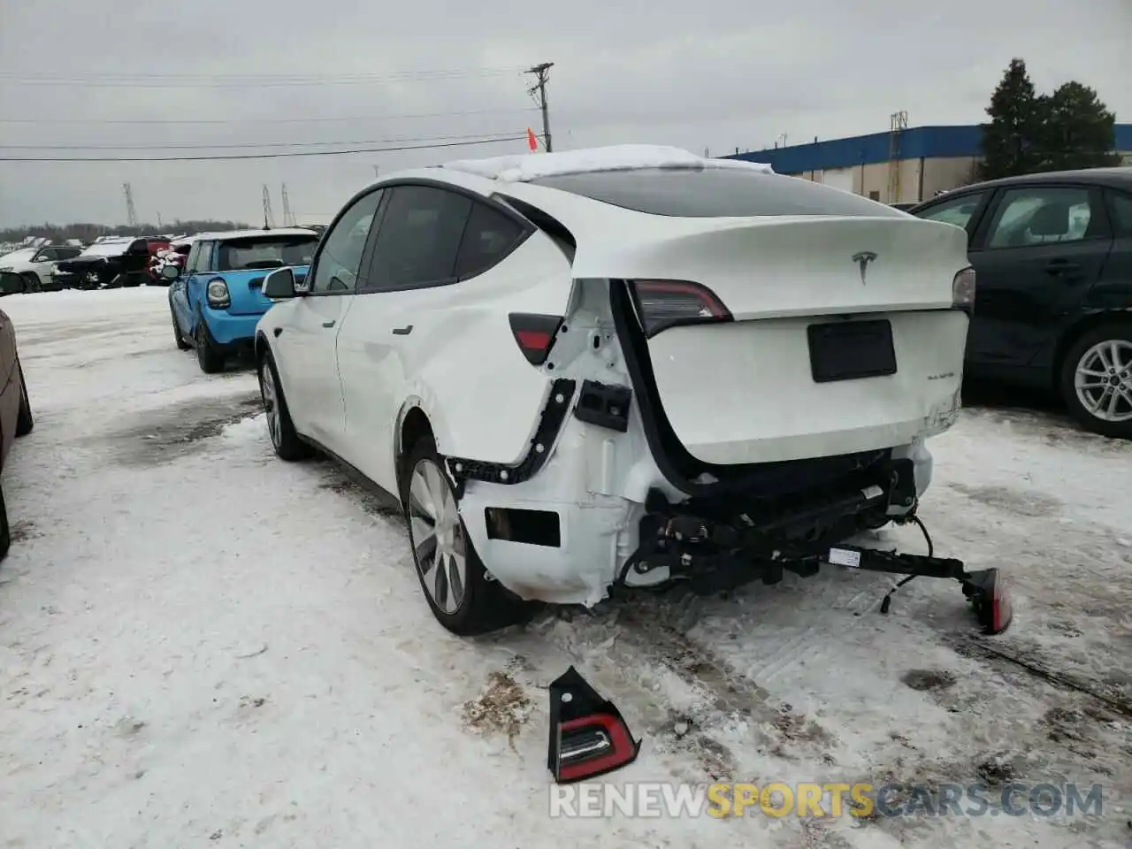 3 Photograph of a damaged car 5YJYGDEEXLF038268 TESLA MODEL Y 2020