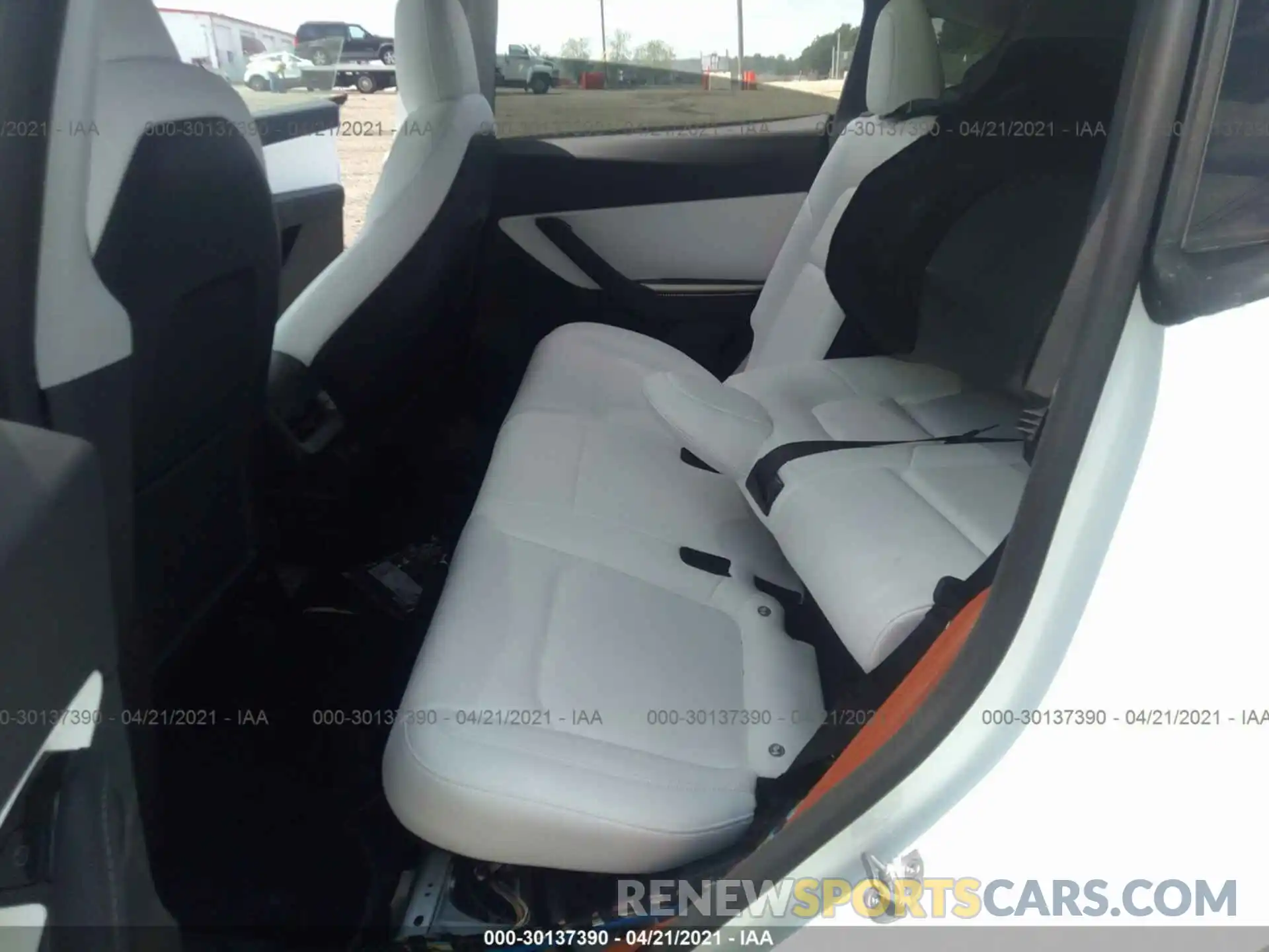 8 Photograph of a damaged car 5YJYGDEEXLF044829 TESLA MODEL Y 2020