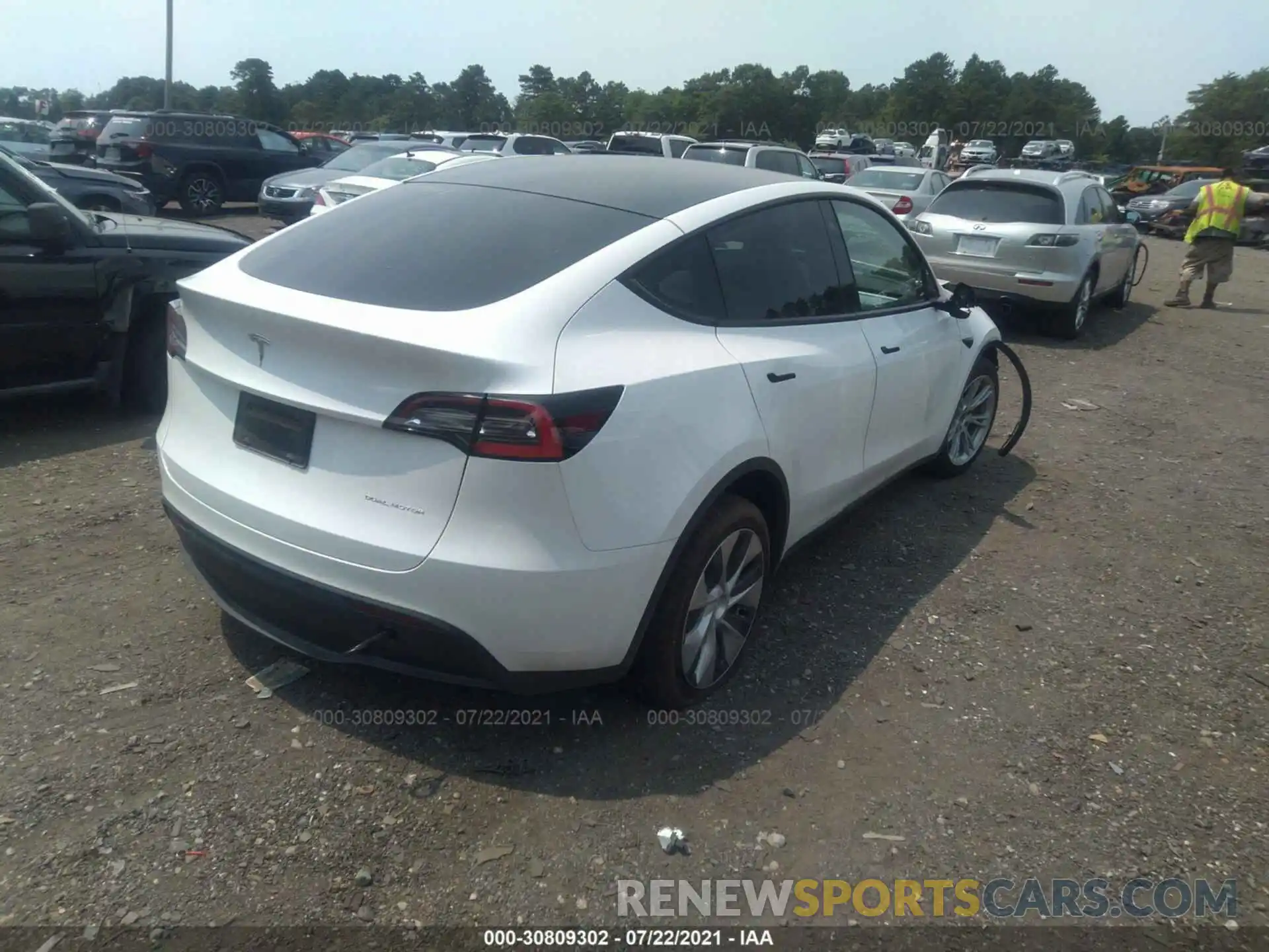 4 Photograph of a damaged car 5YJYGDEEXLF049965 TESLA MODEL Y 2020