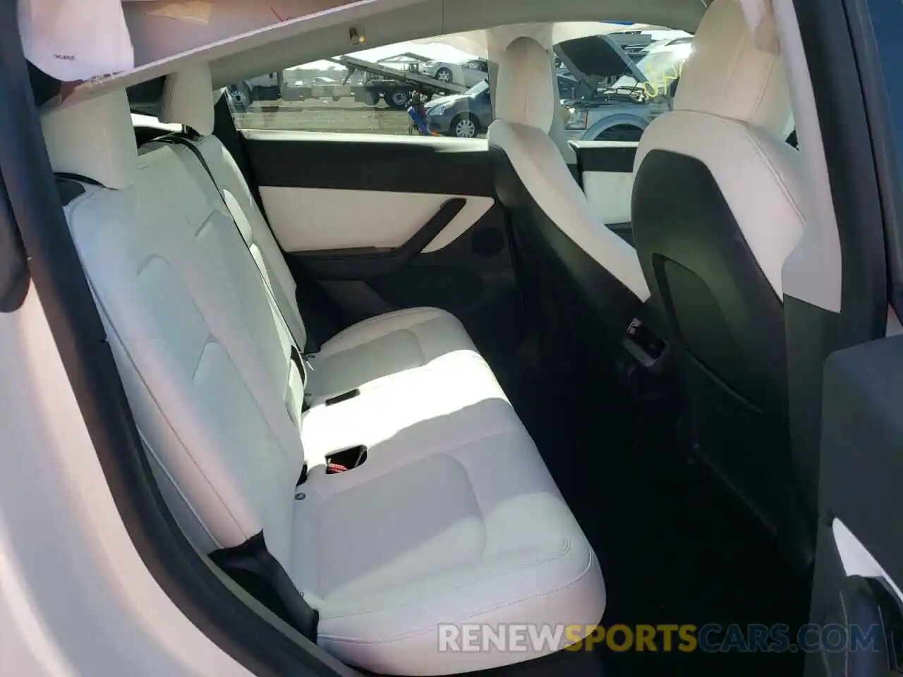 6 Photograph of a damaged car 5YJYGDEEXLF056625 TESLA MODEL Y 2020