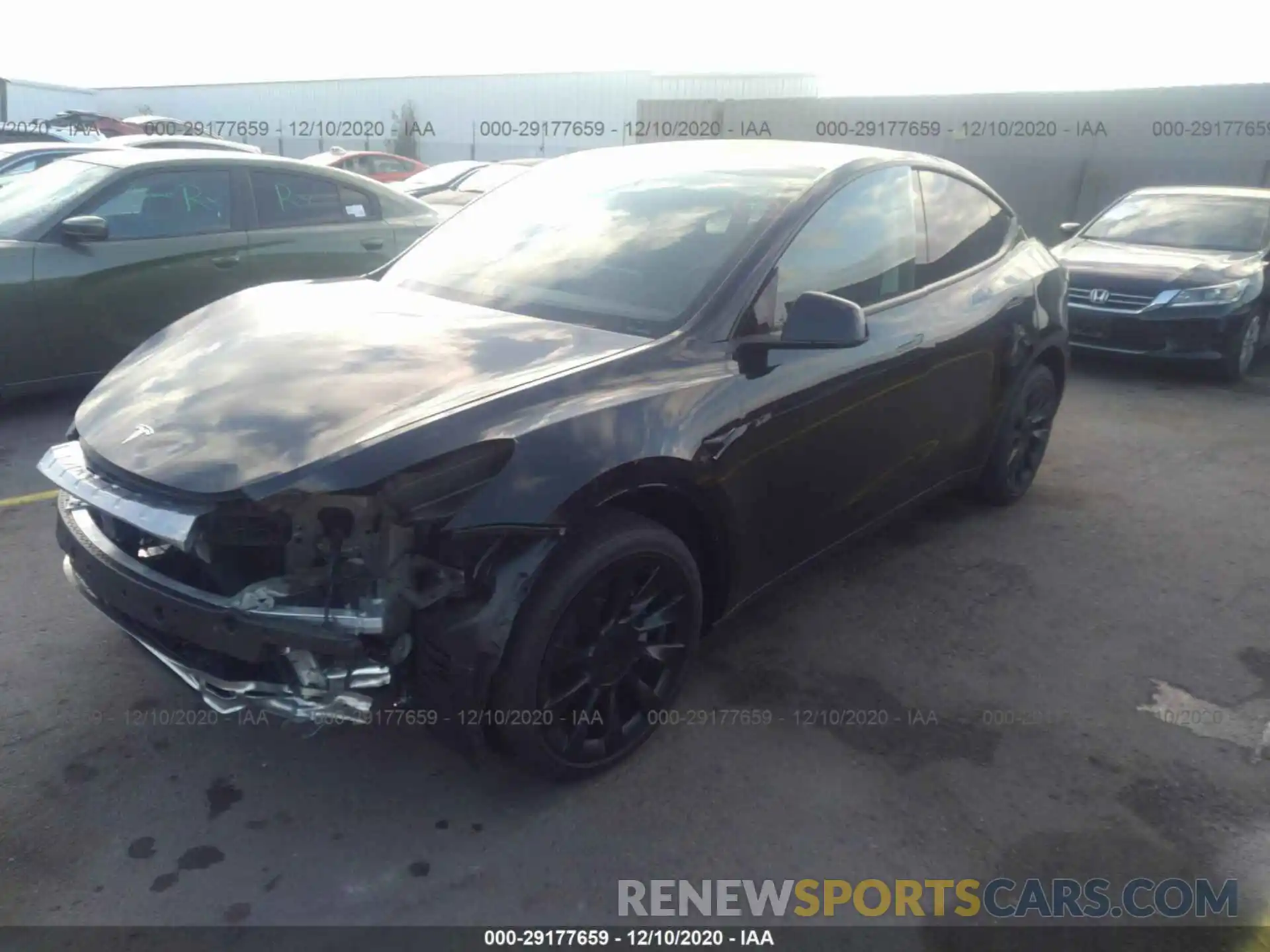 2 Photograph of a damaged car 5YJYGDEEXLF058391 TESLA MODEL Y 2020