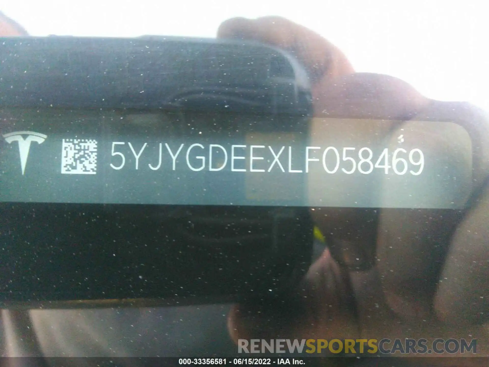 9 Photograph of a damaged car 5YJYGDEEXLF058469 TESLA MODEL Y 2020