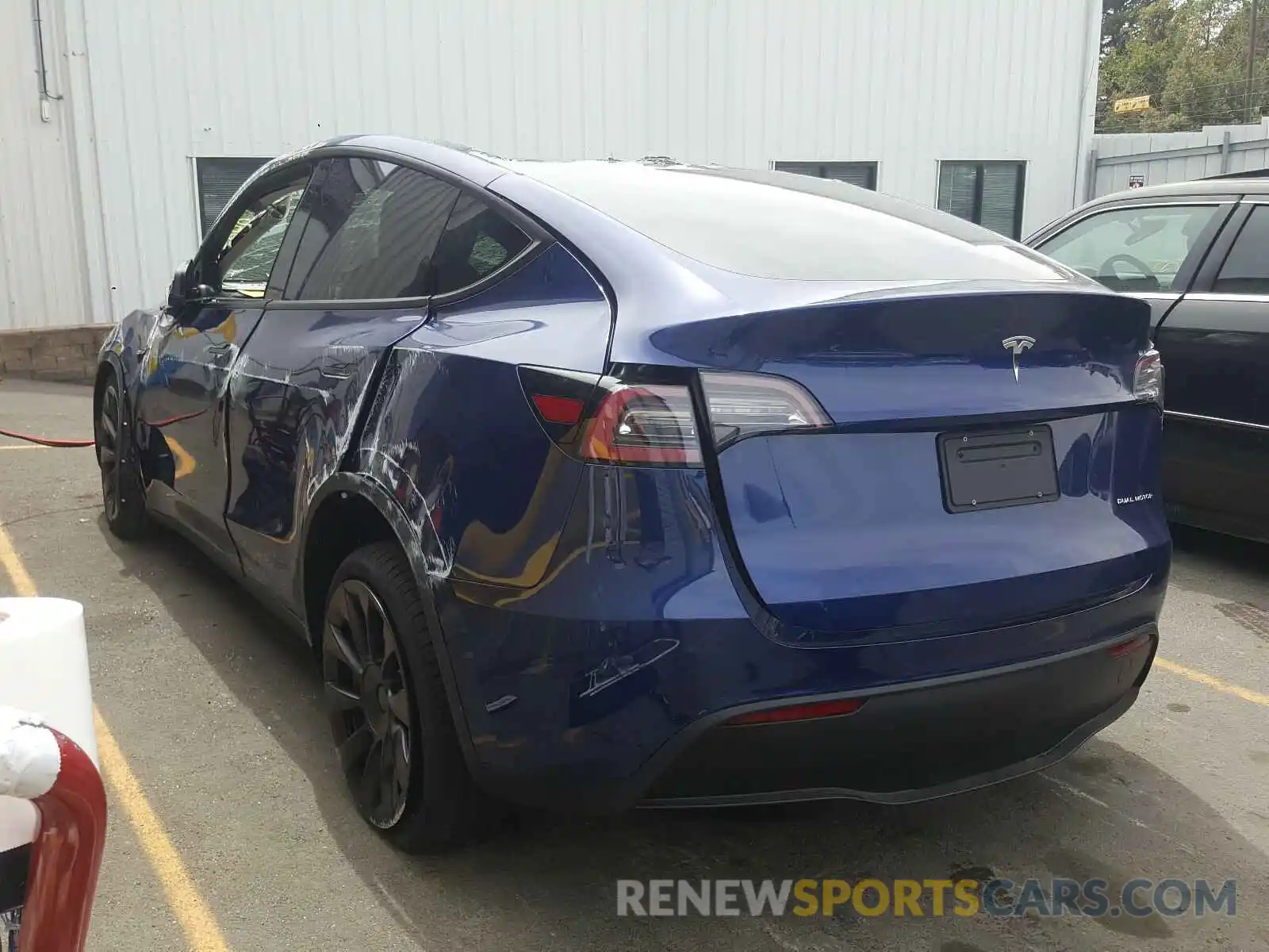 3 Photograph of a damaged car 5YJYGDEF0LF000816 TESLA MODEL Y 2020