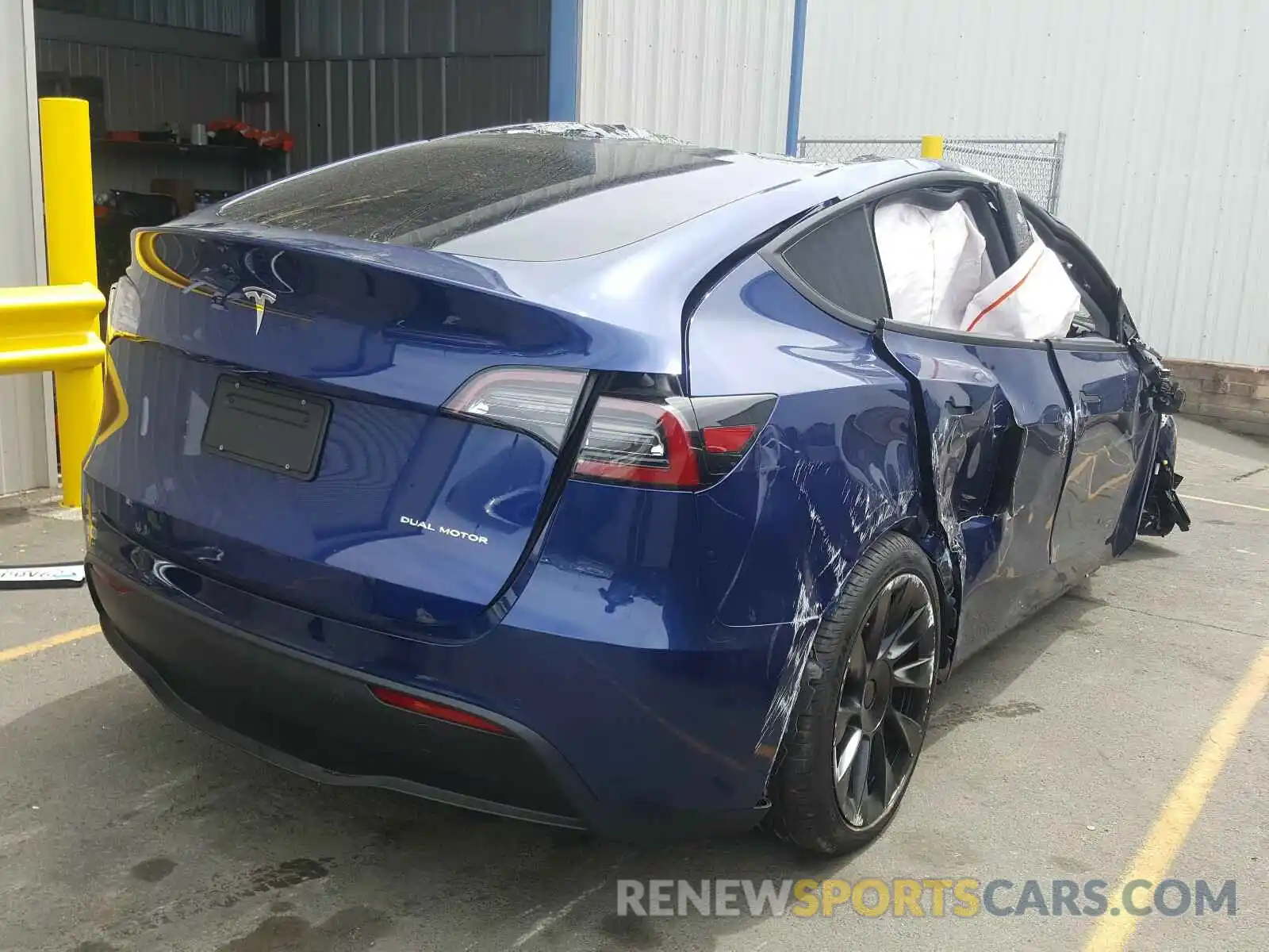 4 Photograph of a damaged car 5YJYGDEF0LF000816 TESLA MODEL Y 2020