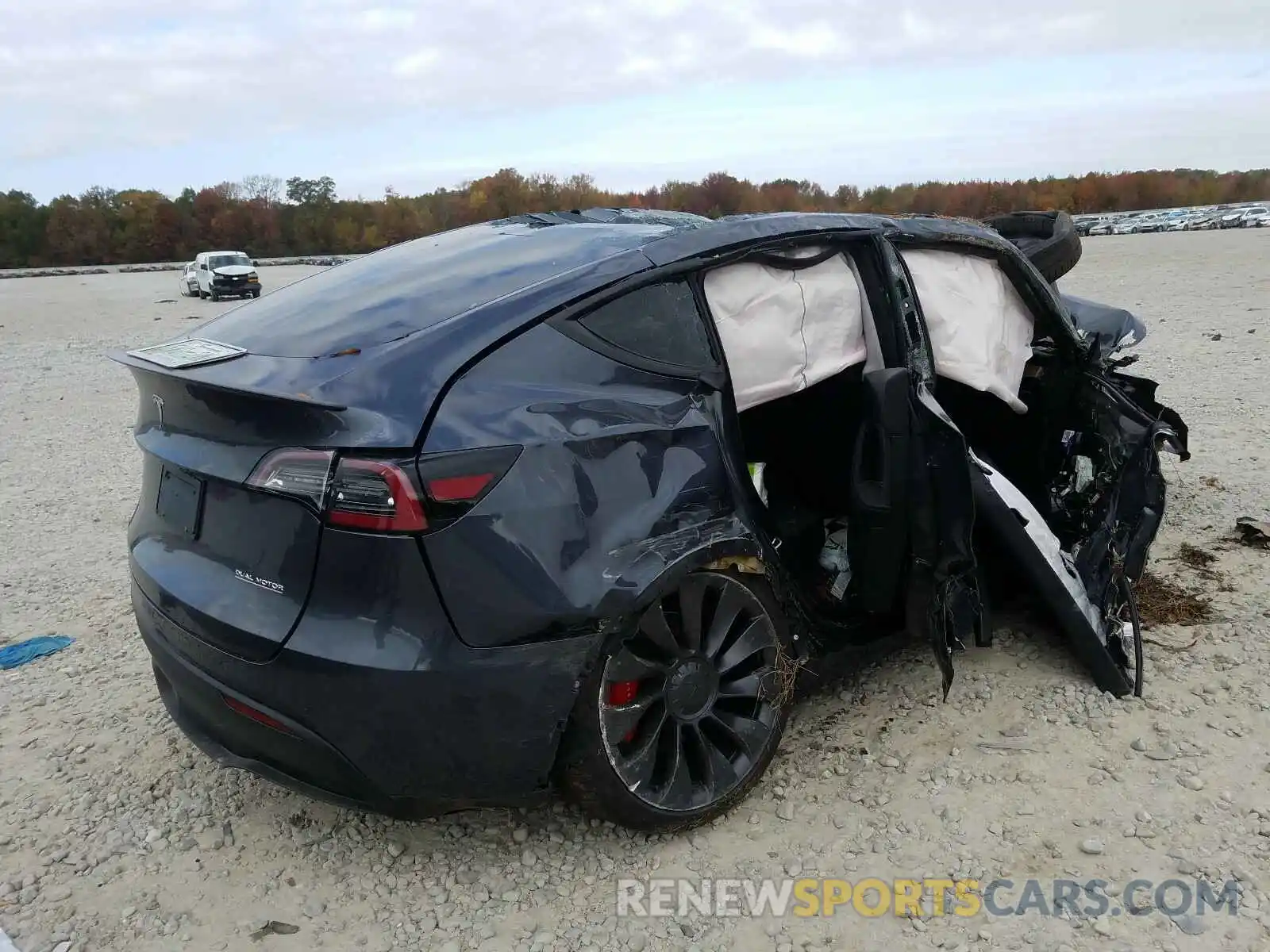 4 Photograph of a damaged car 5YJYGDEF0LF027952 TESLA MODEL Y 2020