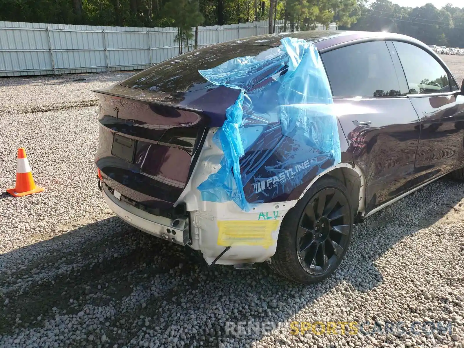 9 Photograph of a damaged car 5YJYGDEF0LF037719 TESLA MODEL Y 2020