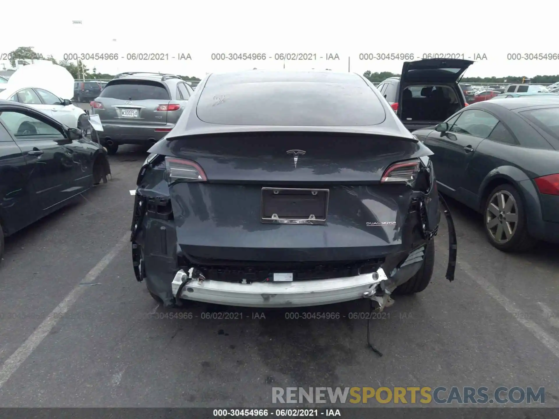 6 Photograph of a damaged car 5YJYGDEF0LF046856 TESLA MODEL Y 2020