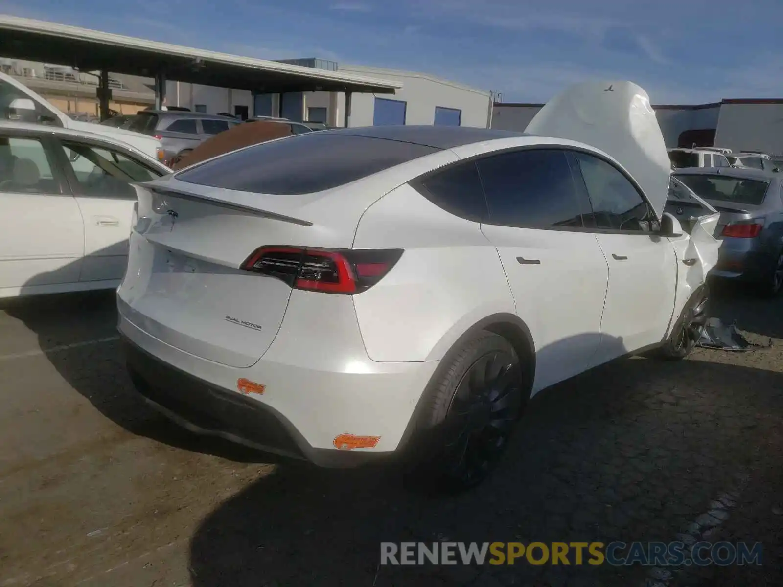 4 Photograph of a damaged car 5YJYGDEF0LF058800 TESLA MODEL Y 2020